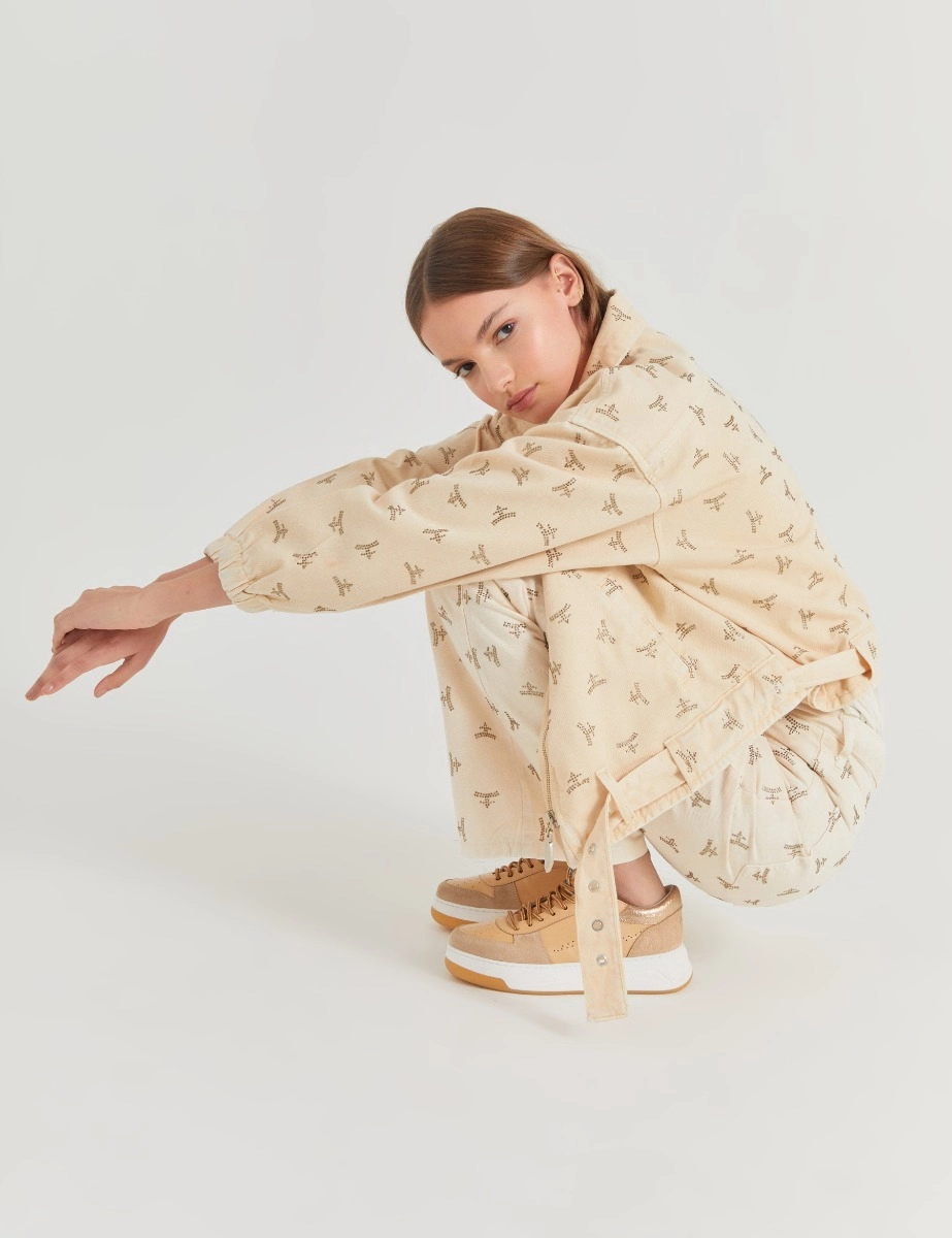 CAMPERA EARTH MOOVE