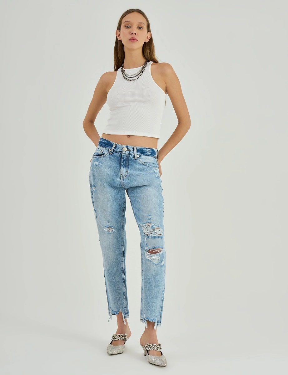 JEANS BOYFIT TASH LIGHT BLUE BROKEN