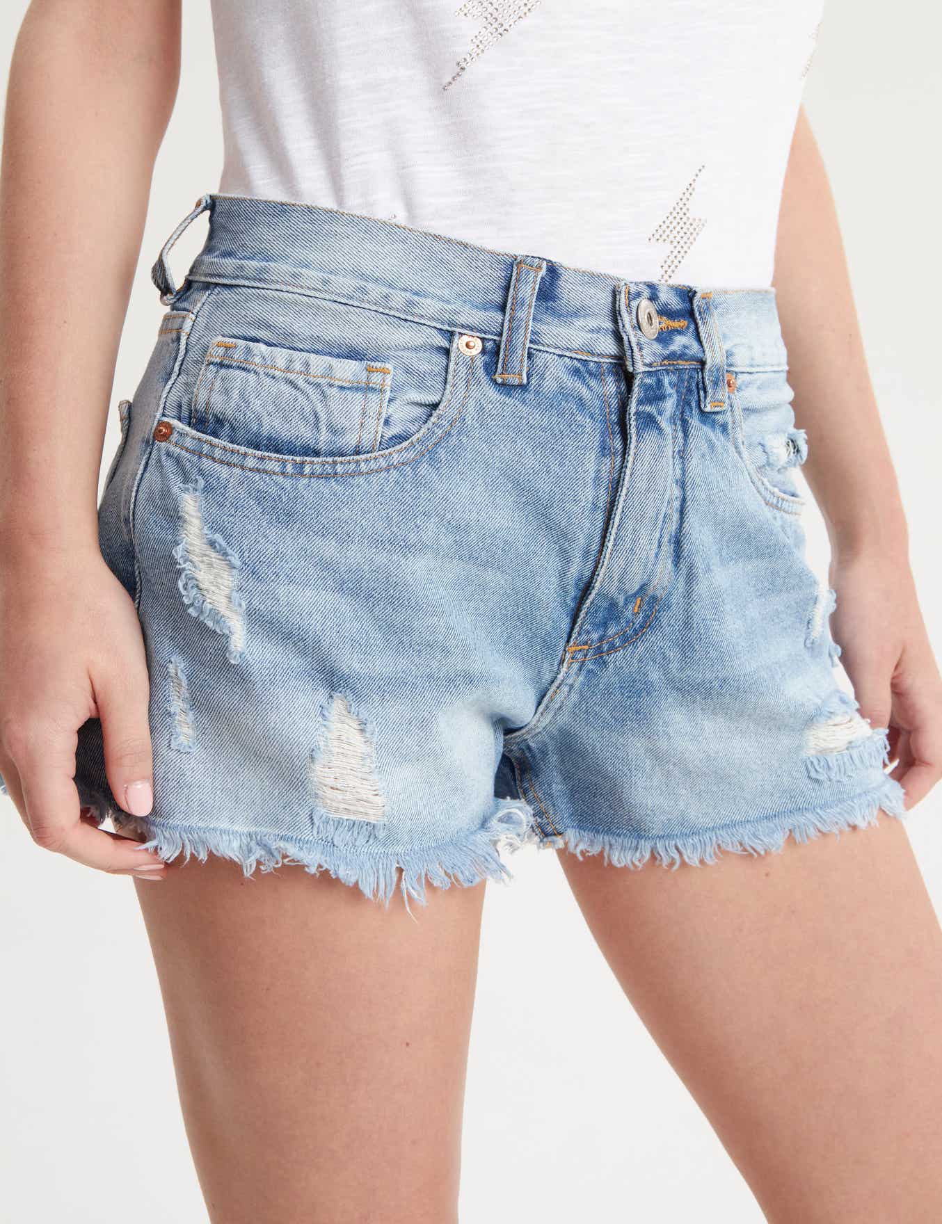 SHORT GIRLY BROKEN