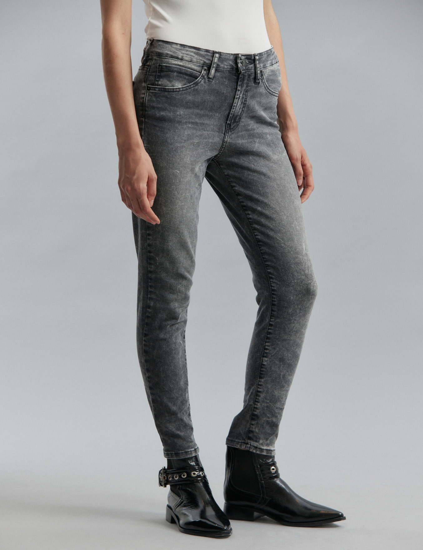 JEANS CHUPIN HIGH MEGA BLACK