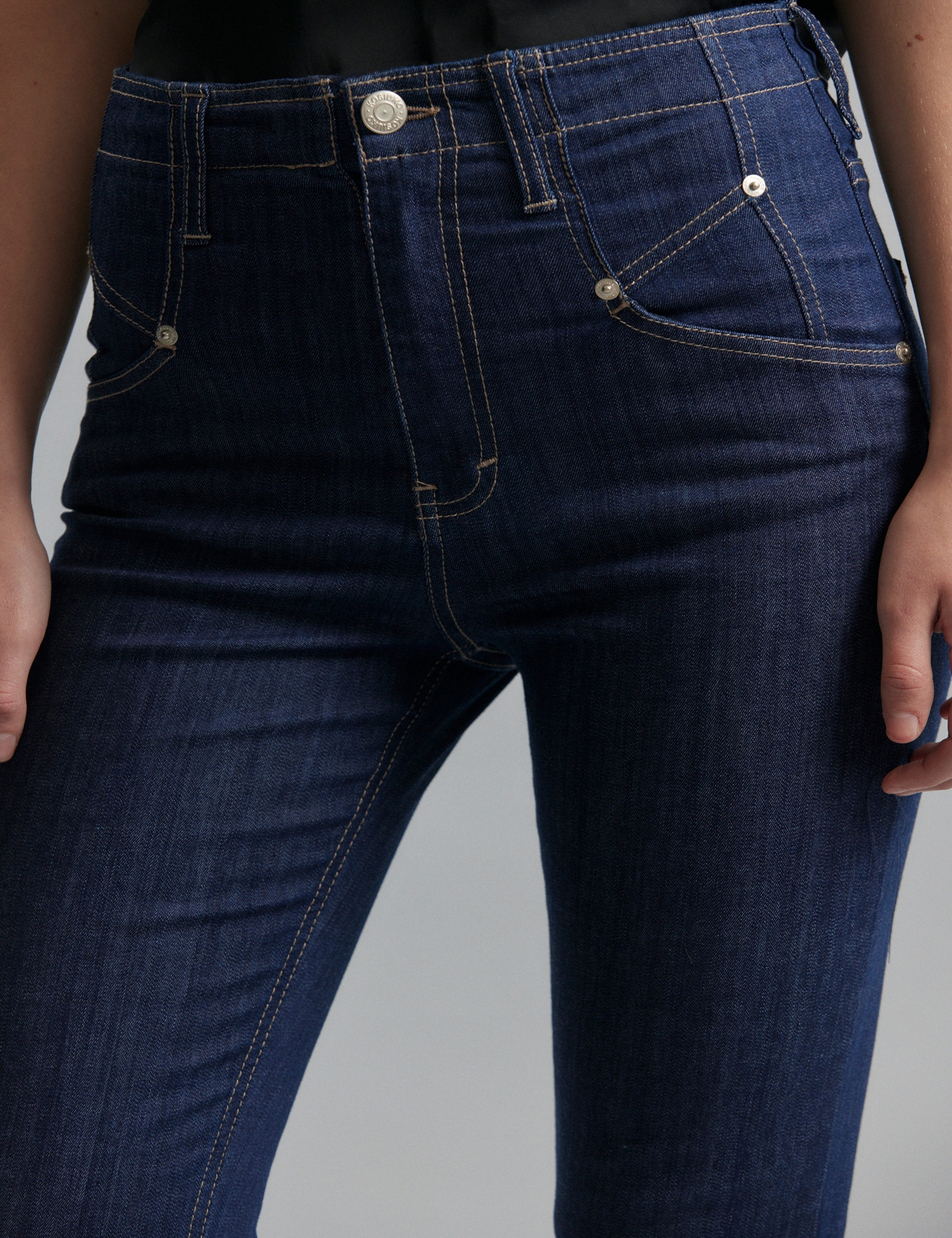 JEANS ISA BLUE