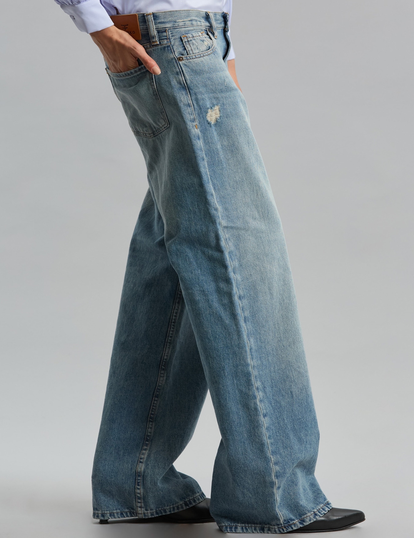 JEANS WARNING