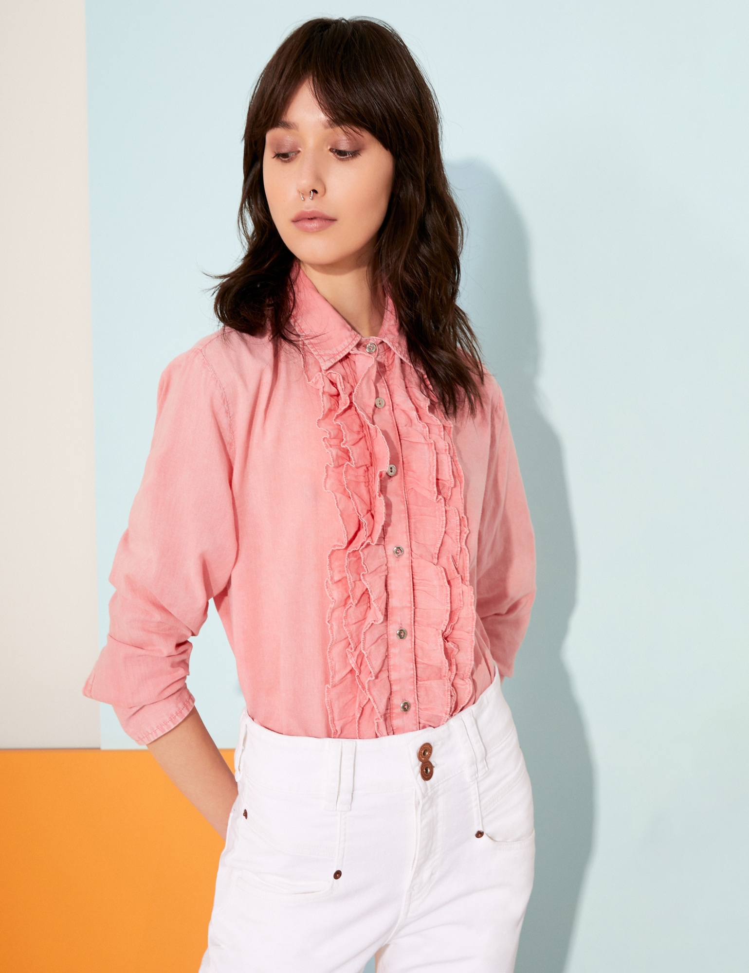 Completamente seco Fabricación Desafío CAMISA LOVE IS BETTER