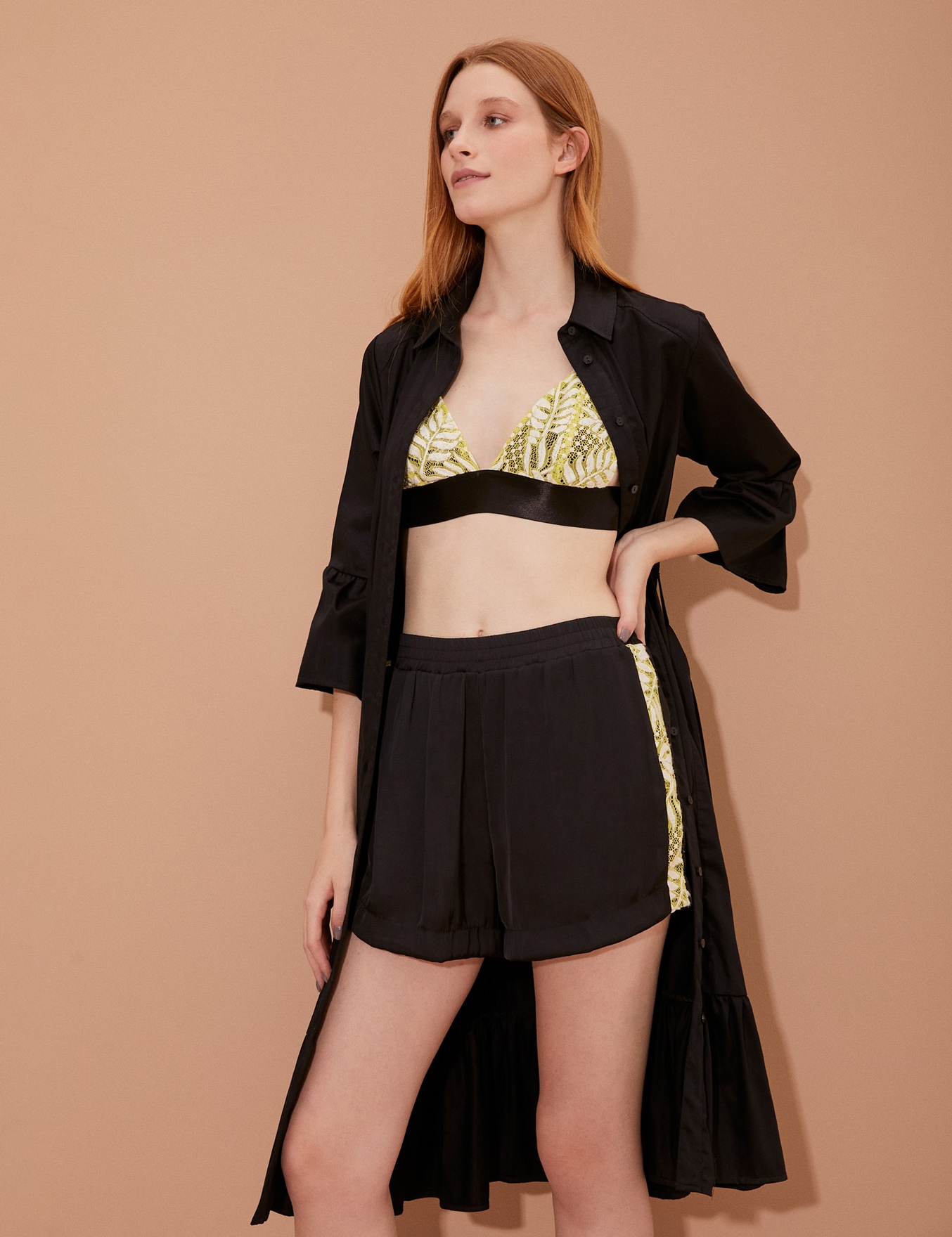 TOP LACE TRACE