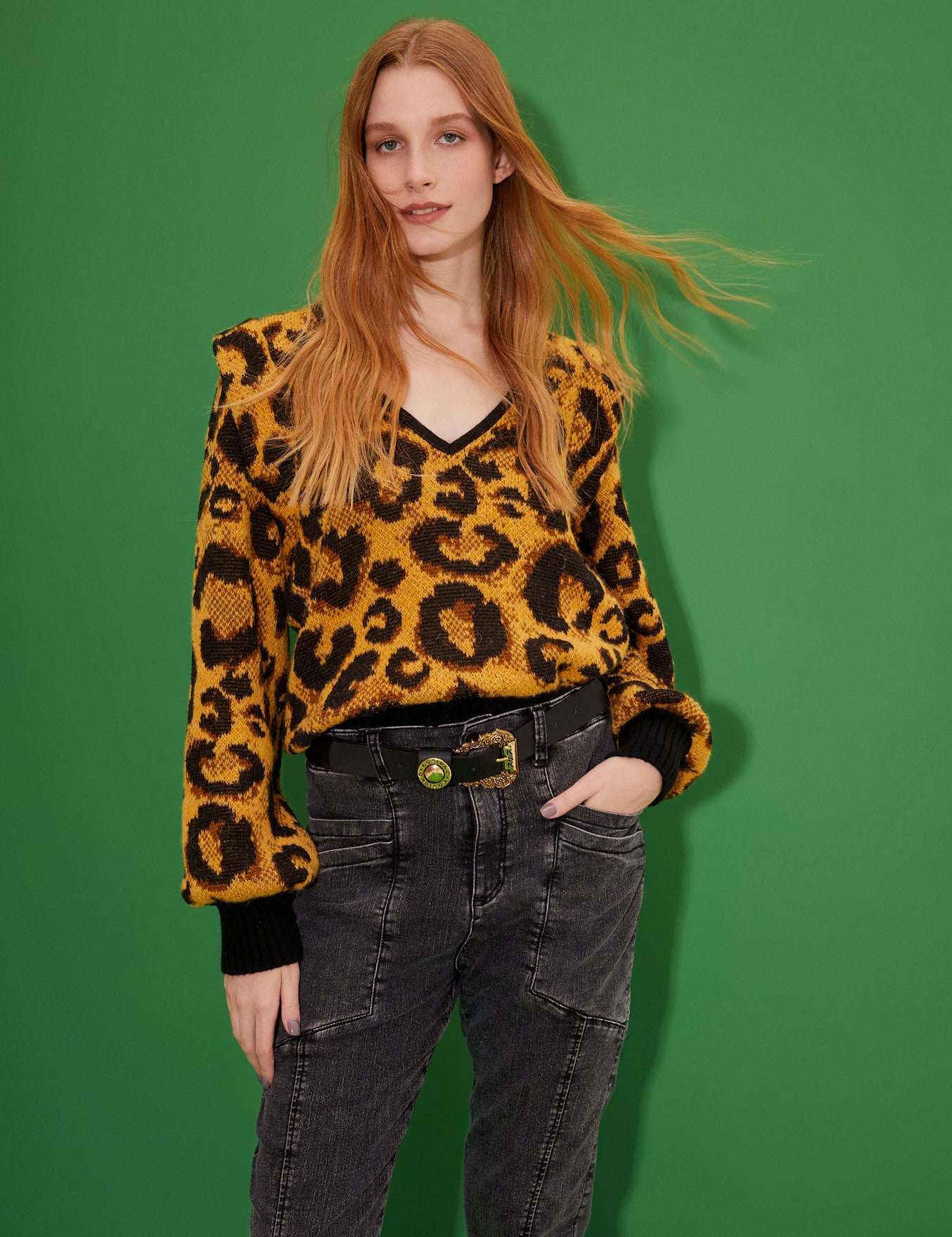SWEATER ANIMAL PUNK