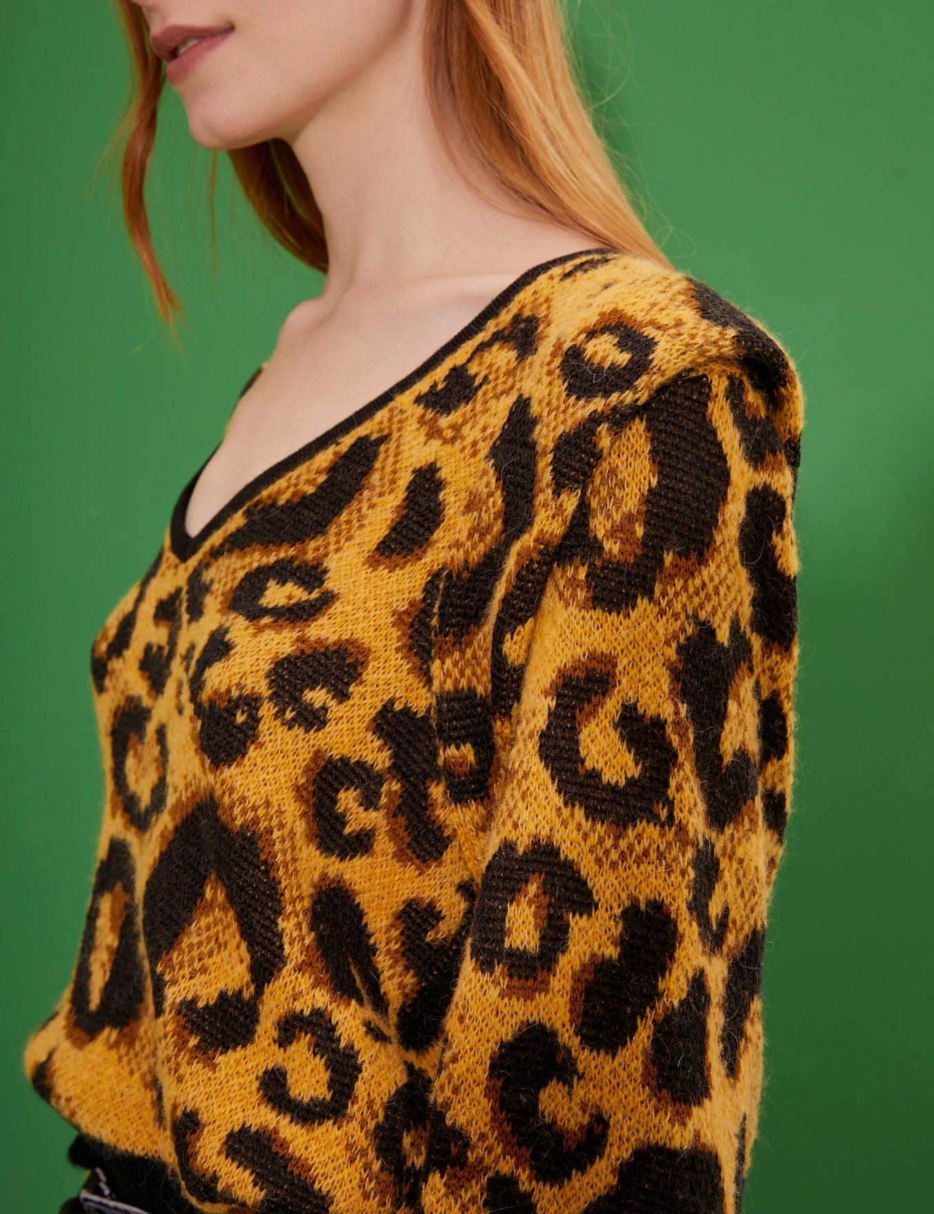 SWEATER ANIMAL PUNK