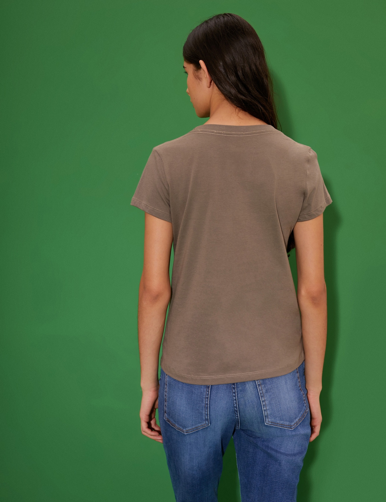REMERA DANA