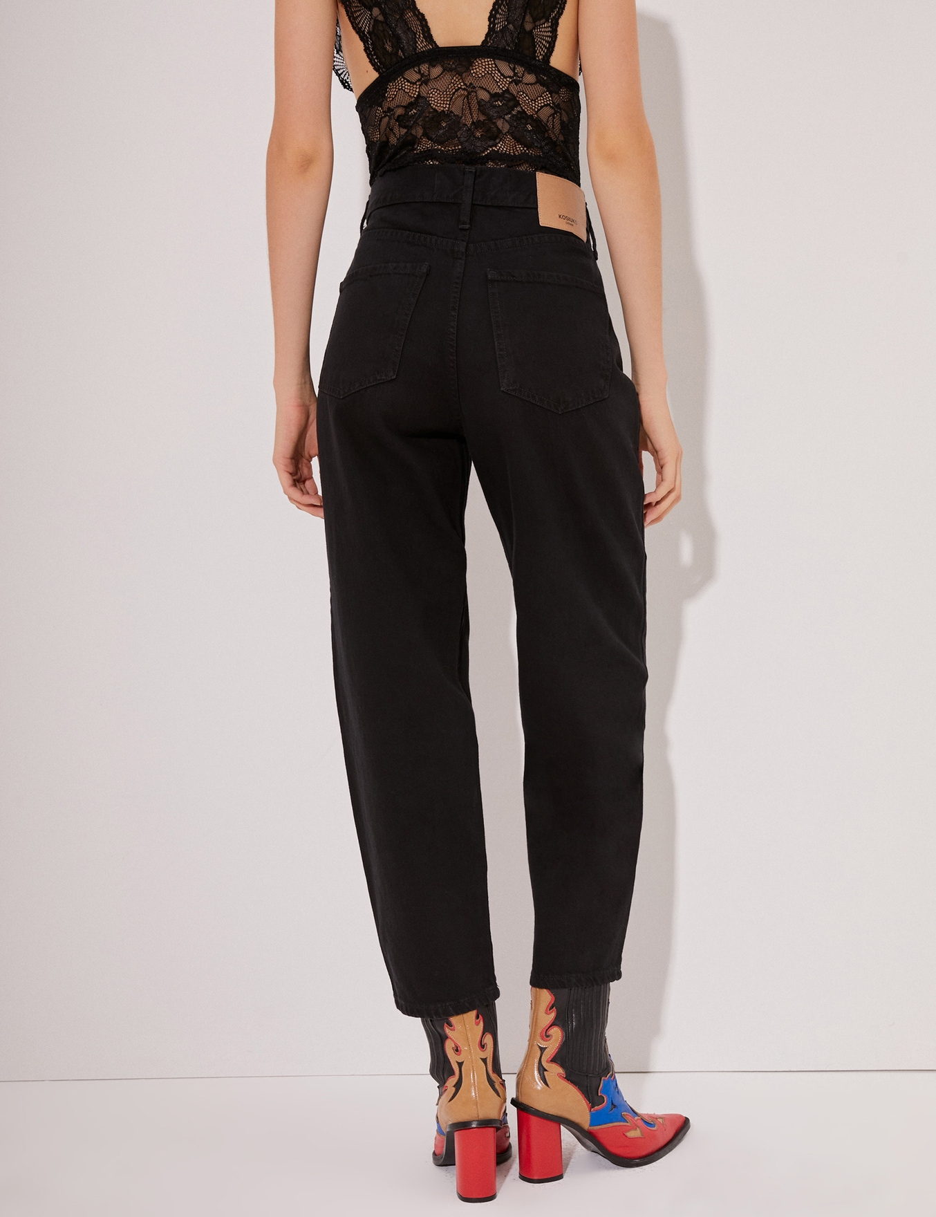 JEANS FREAKING BLACK