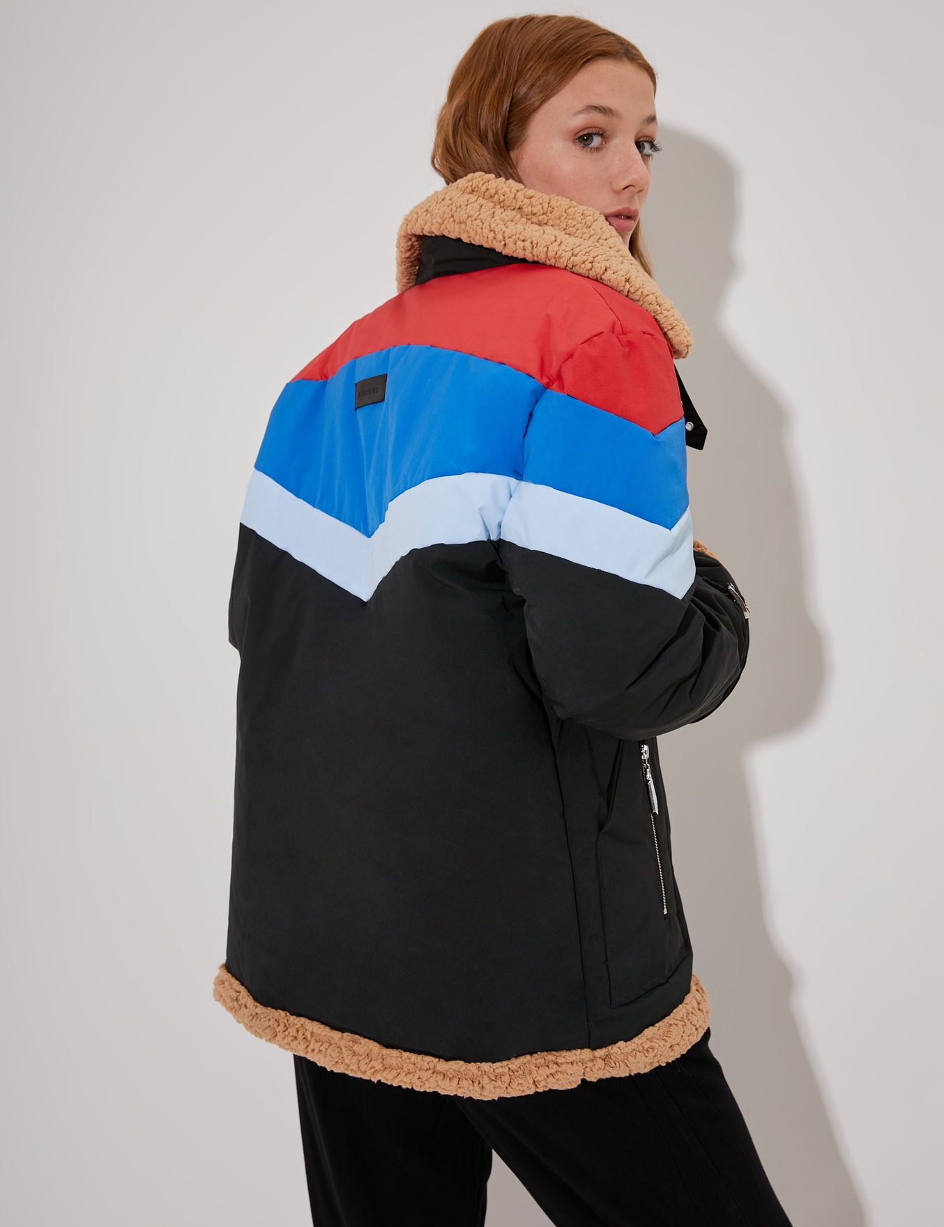 CAMPERA MELT