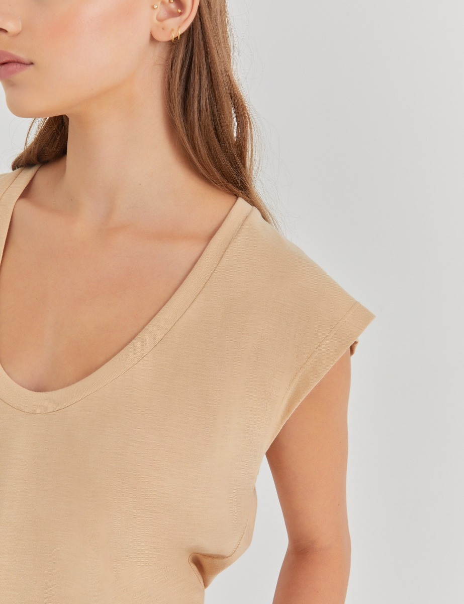 REMERA DAPHNE