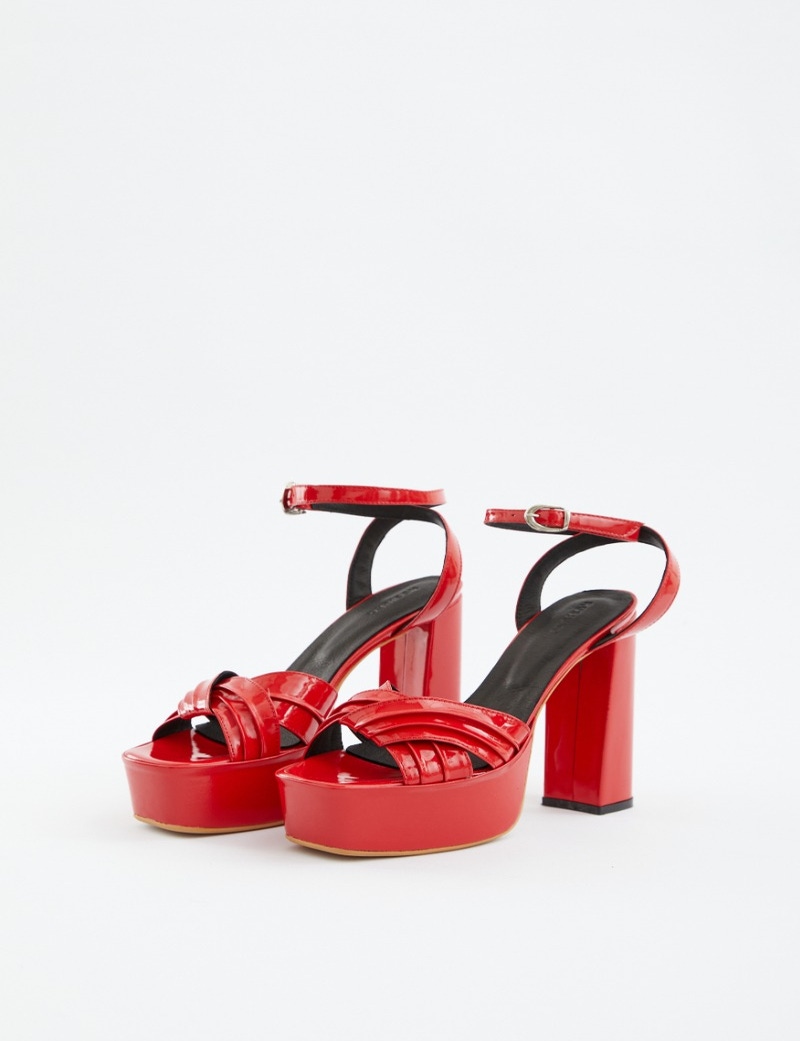SANDALIA ROMANTIC ATTRACTION LEATHER