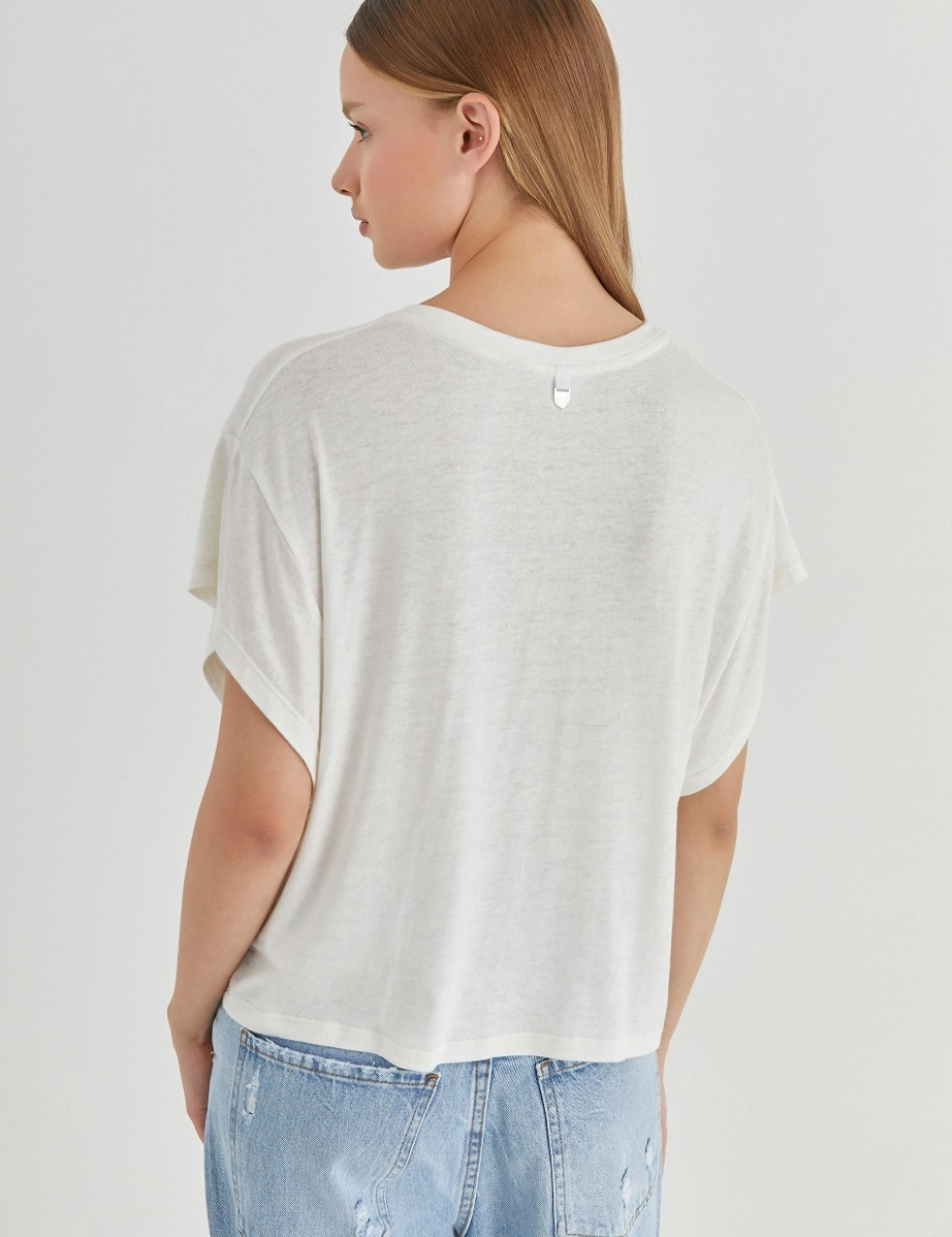 REMERA SCARLETT V