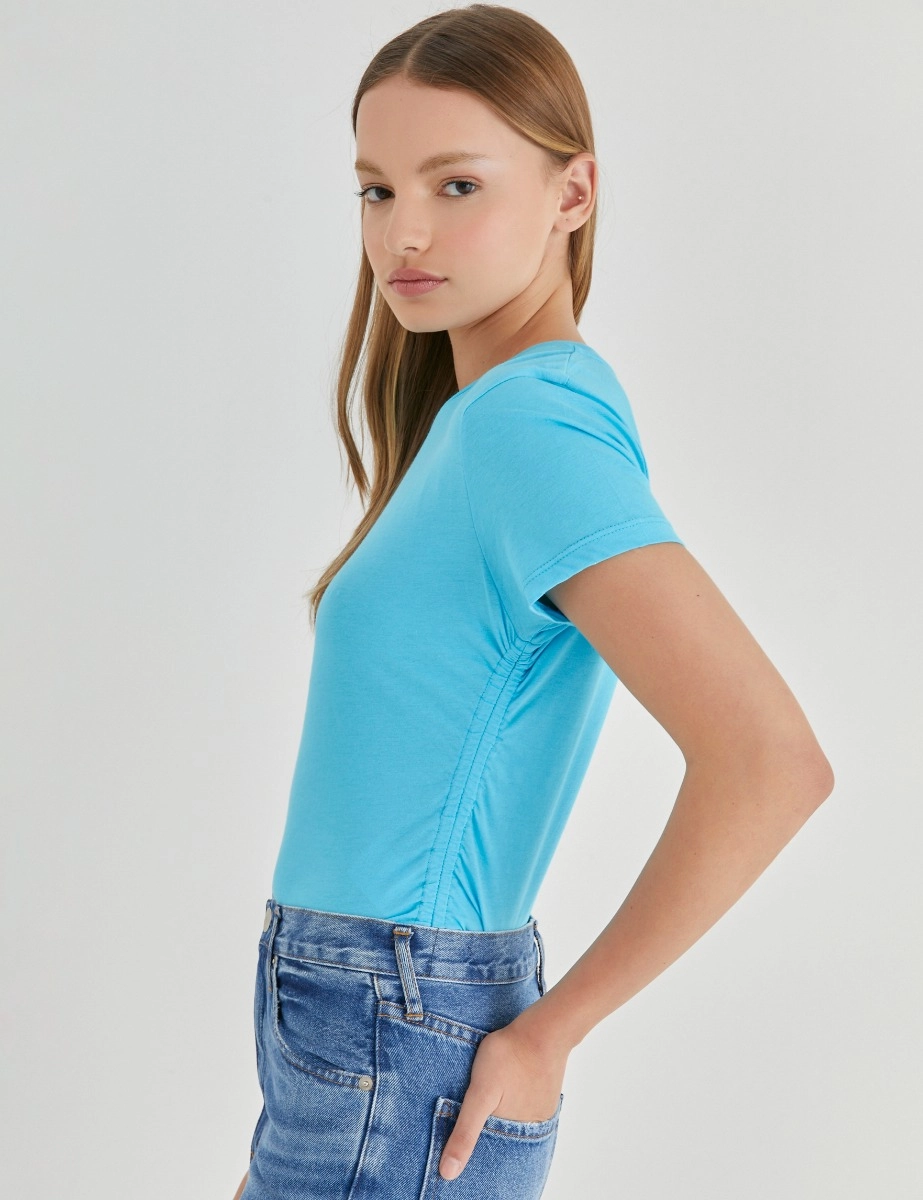 REMERA JAKE