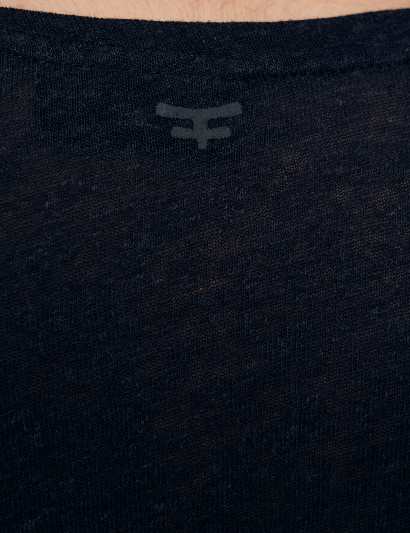 REMERA DEREK