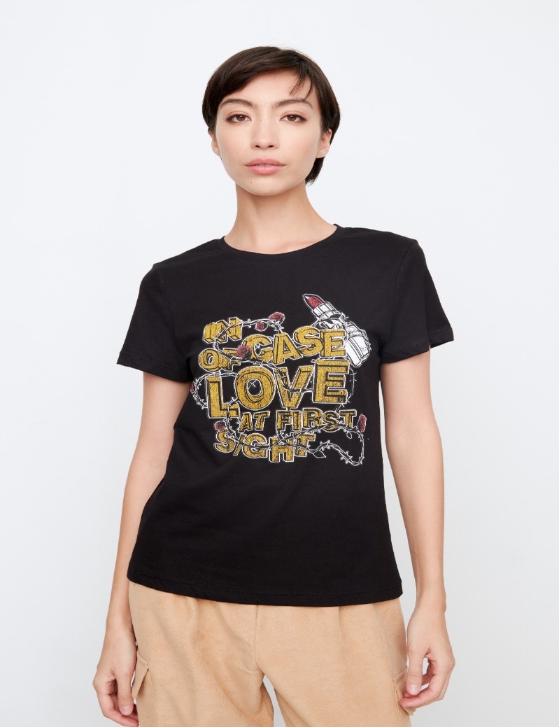 REMERA LOVE AT FIRST SIGHT