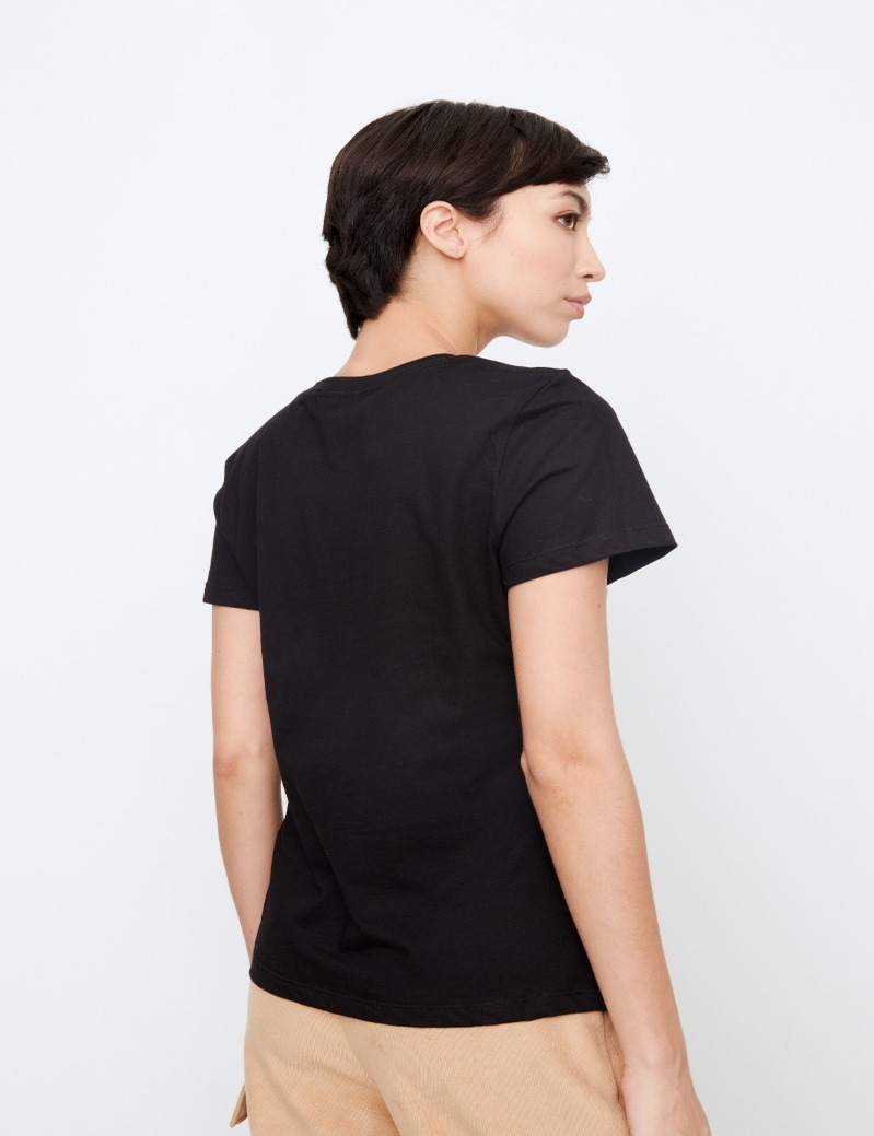 REMERA LOVE AT FIRST SIGHT