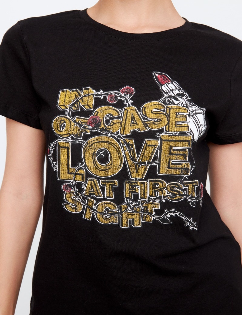 REMERA LOVE AT FIRST SIGHT