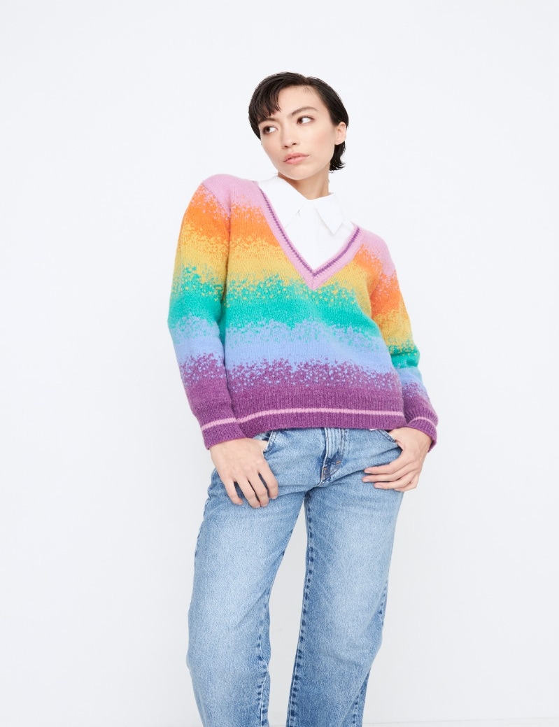 SWEATER BE A RAINBOW