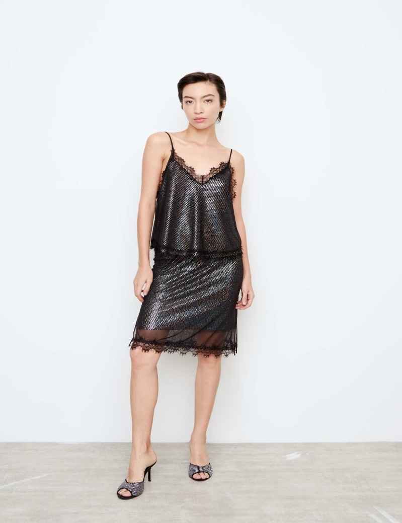 FALDA SPOTLIGHT