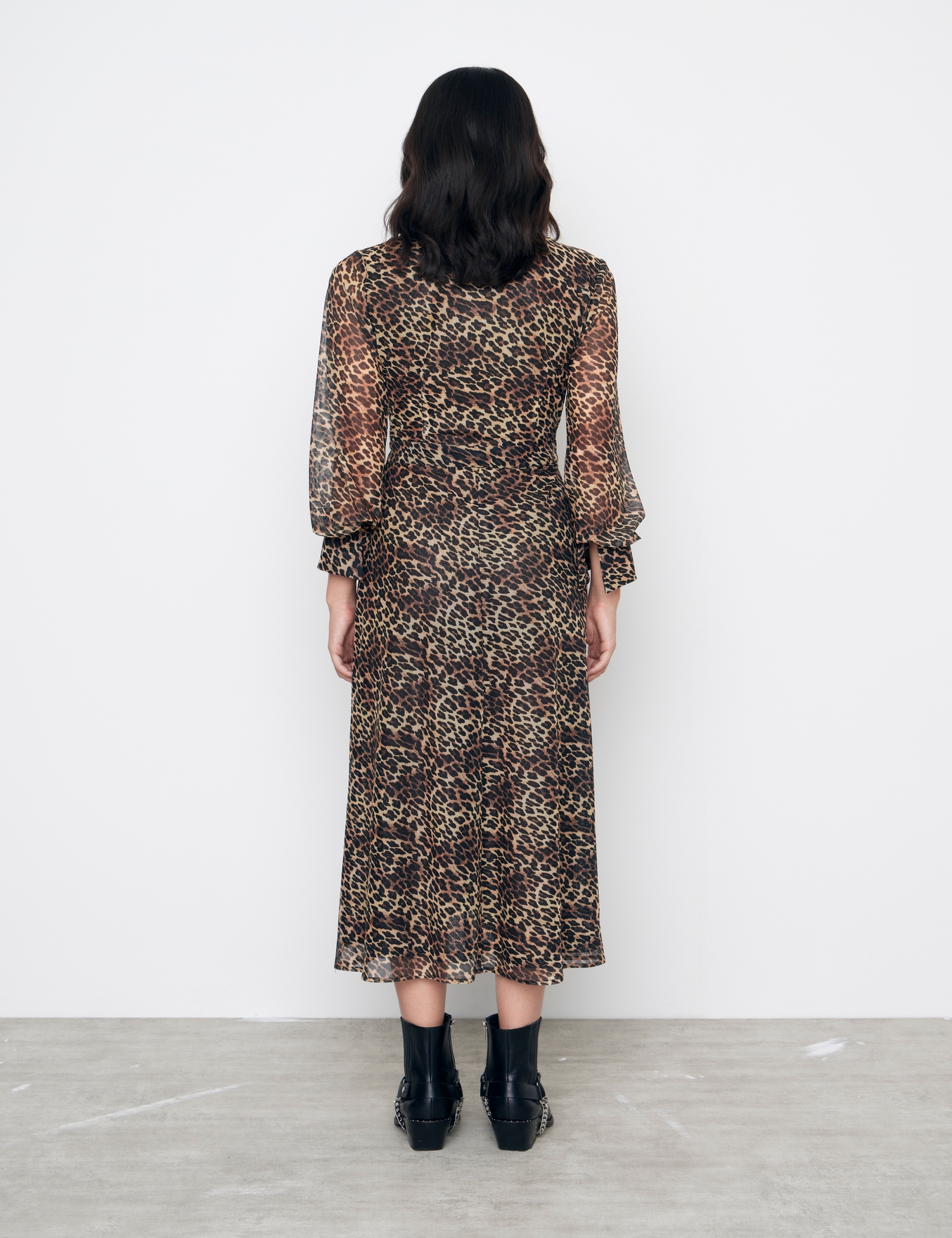 VESTIDO WEEKEND LOVE