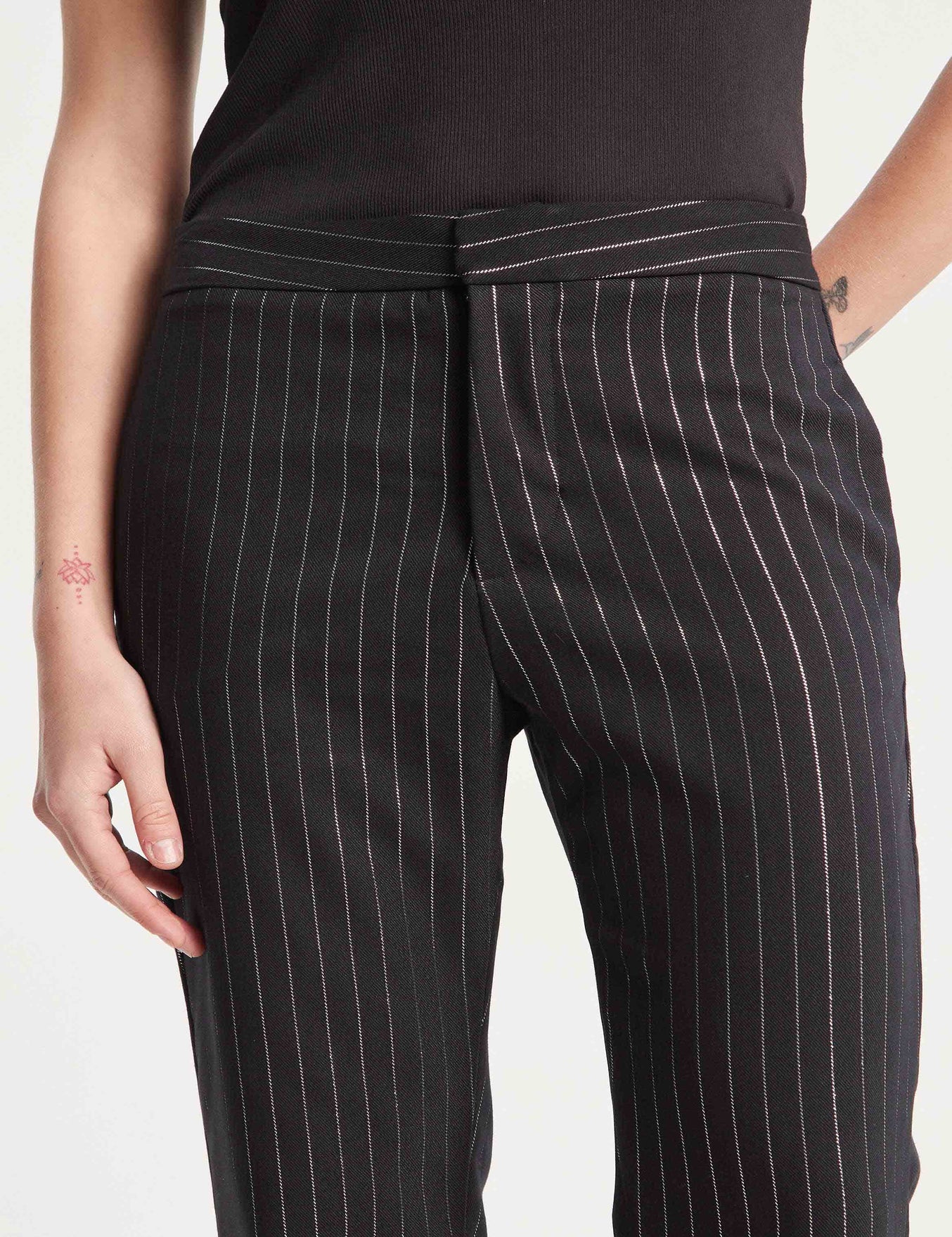 PANTALÓN STRIPED