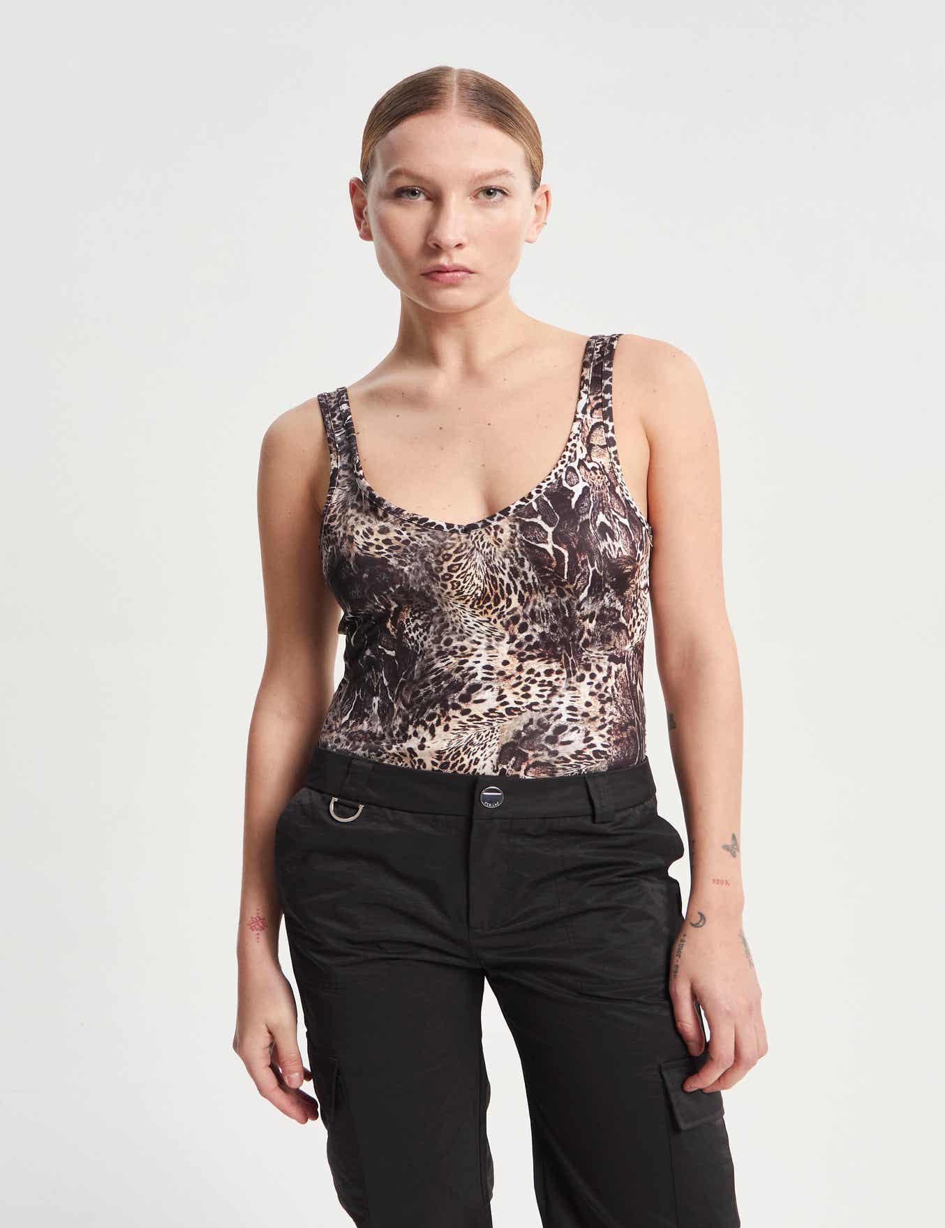 BODY EXPLICIT LEOPARD
