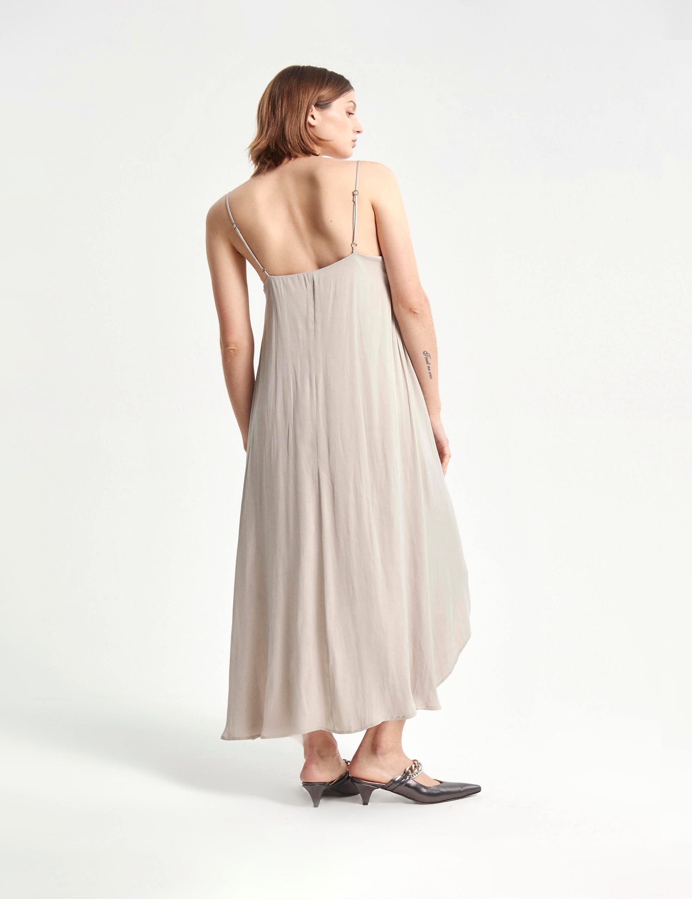 VESTIDO SLIP