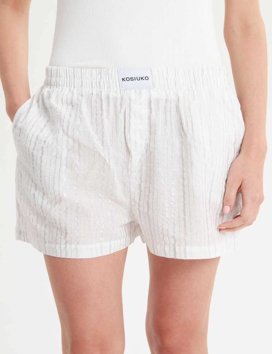 SHORT UNCONDITIONALLY