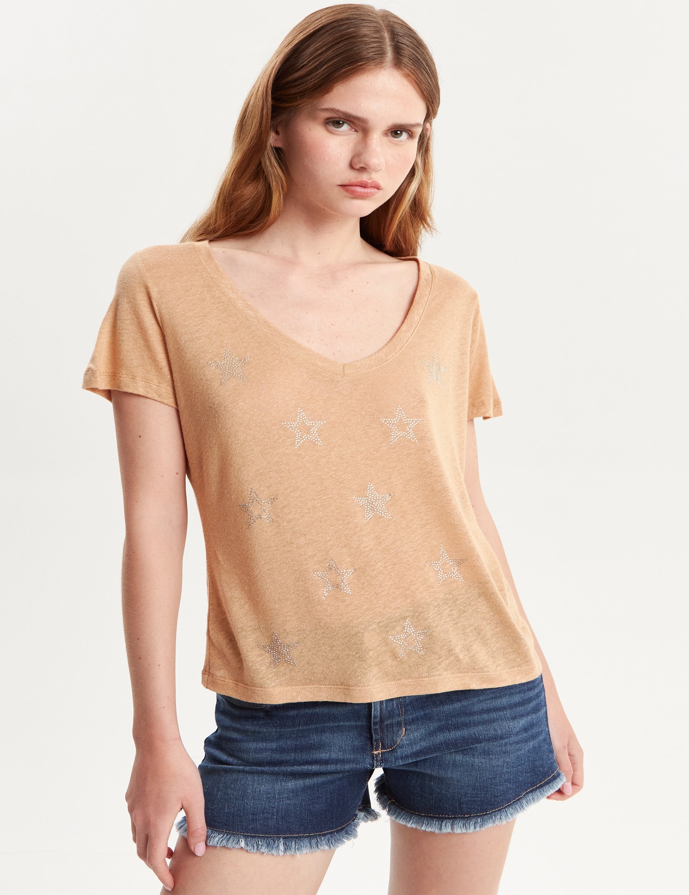 REMERA TESS STAR