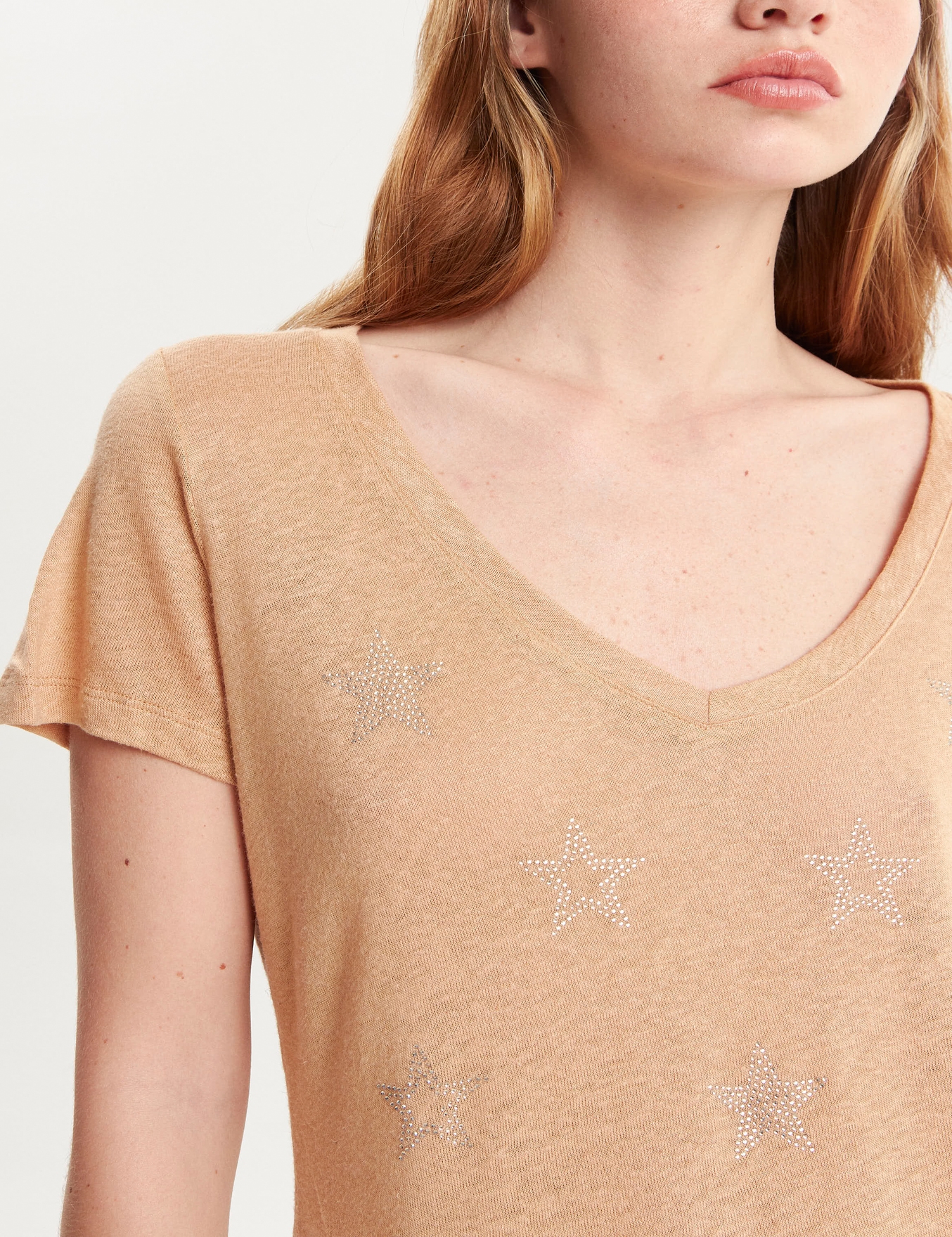 REMERA TESS STAR