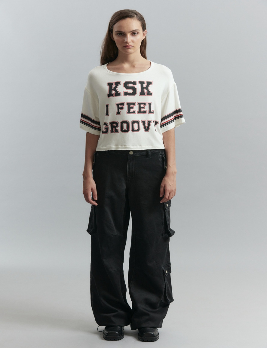 REMERA INTO THE GROOVE