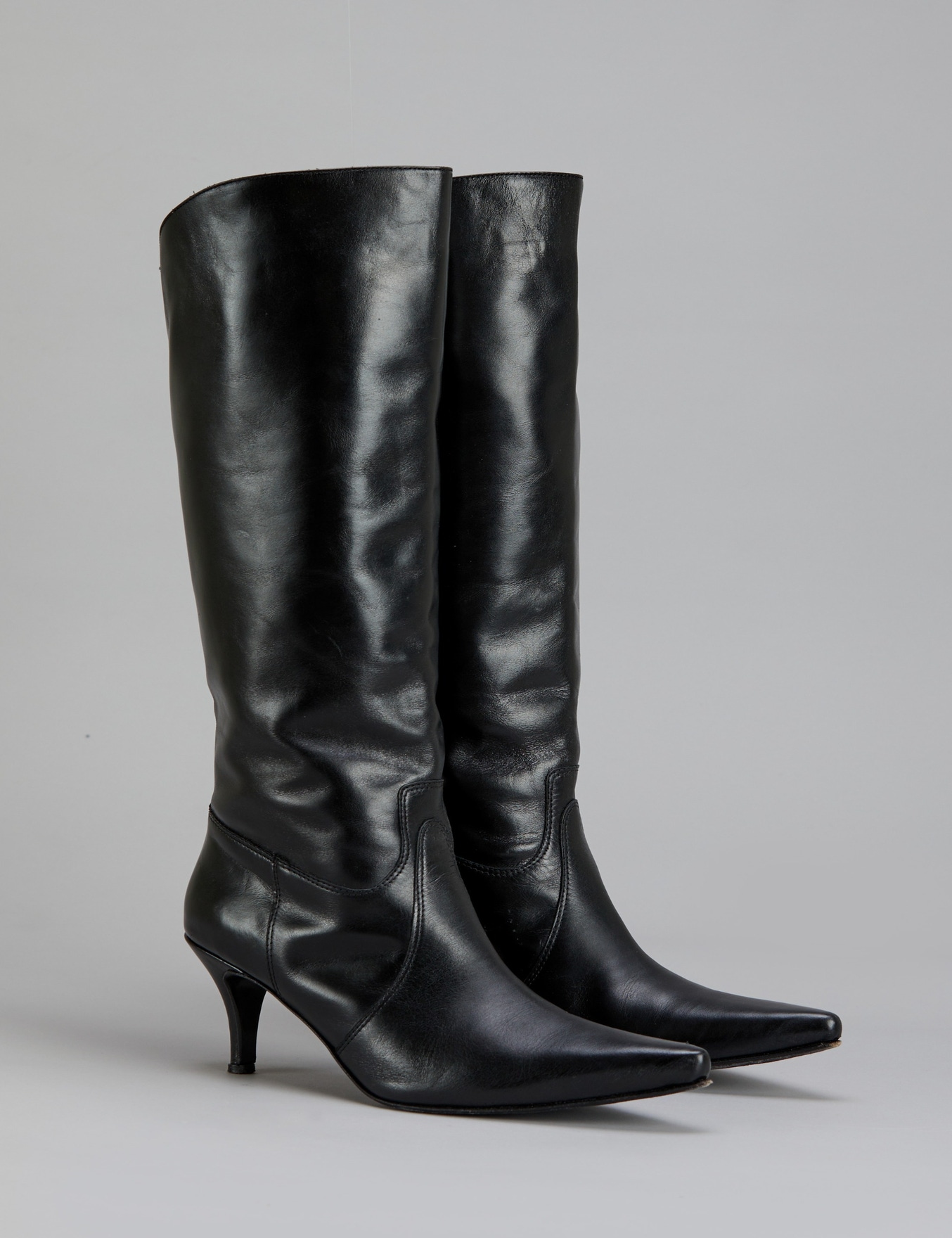 BOTA HONKY