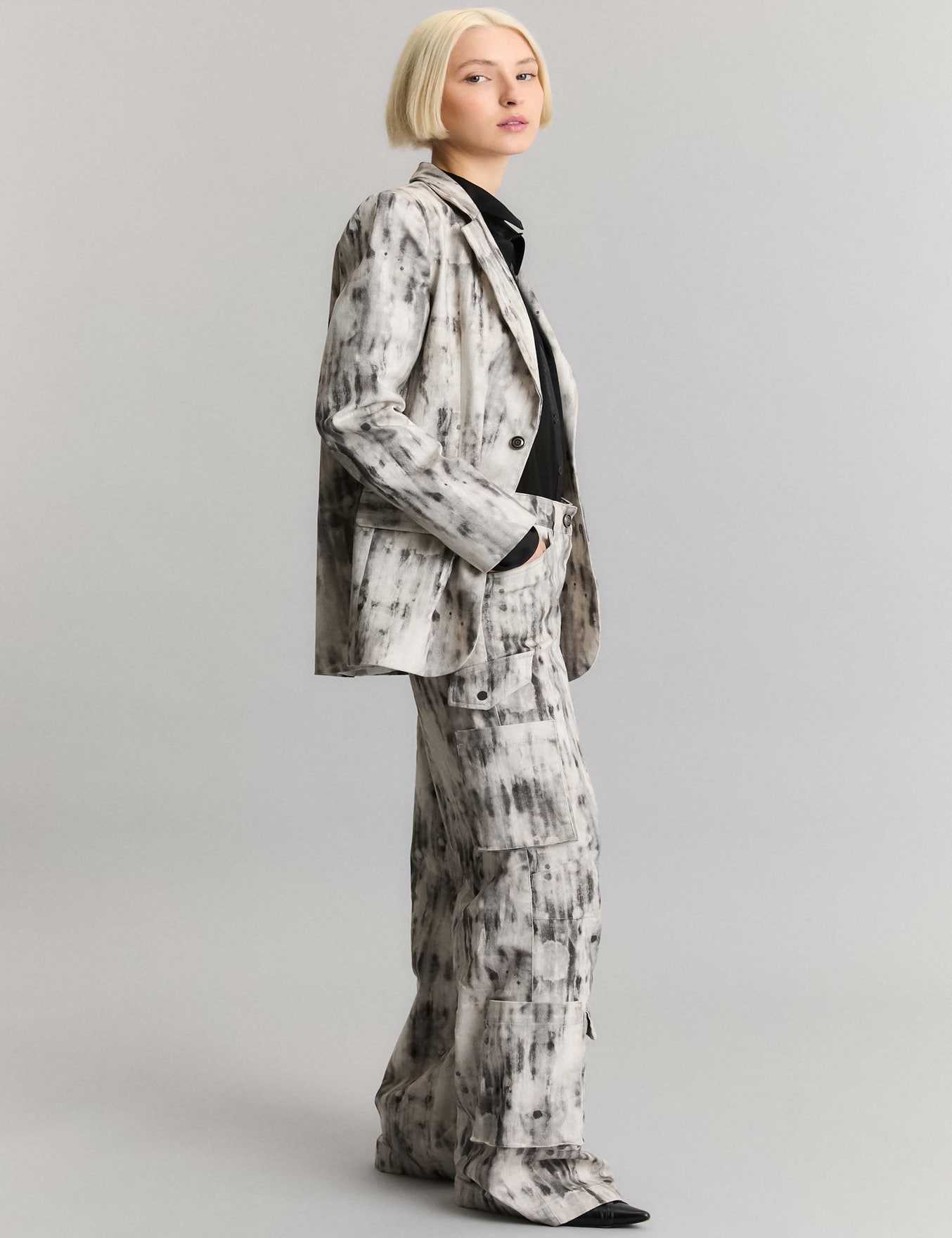 BLAZER BLEACHED ROCK                                                                                 