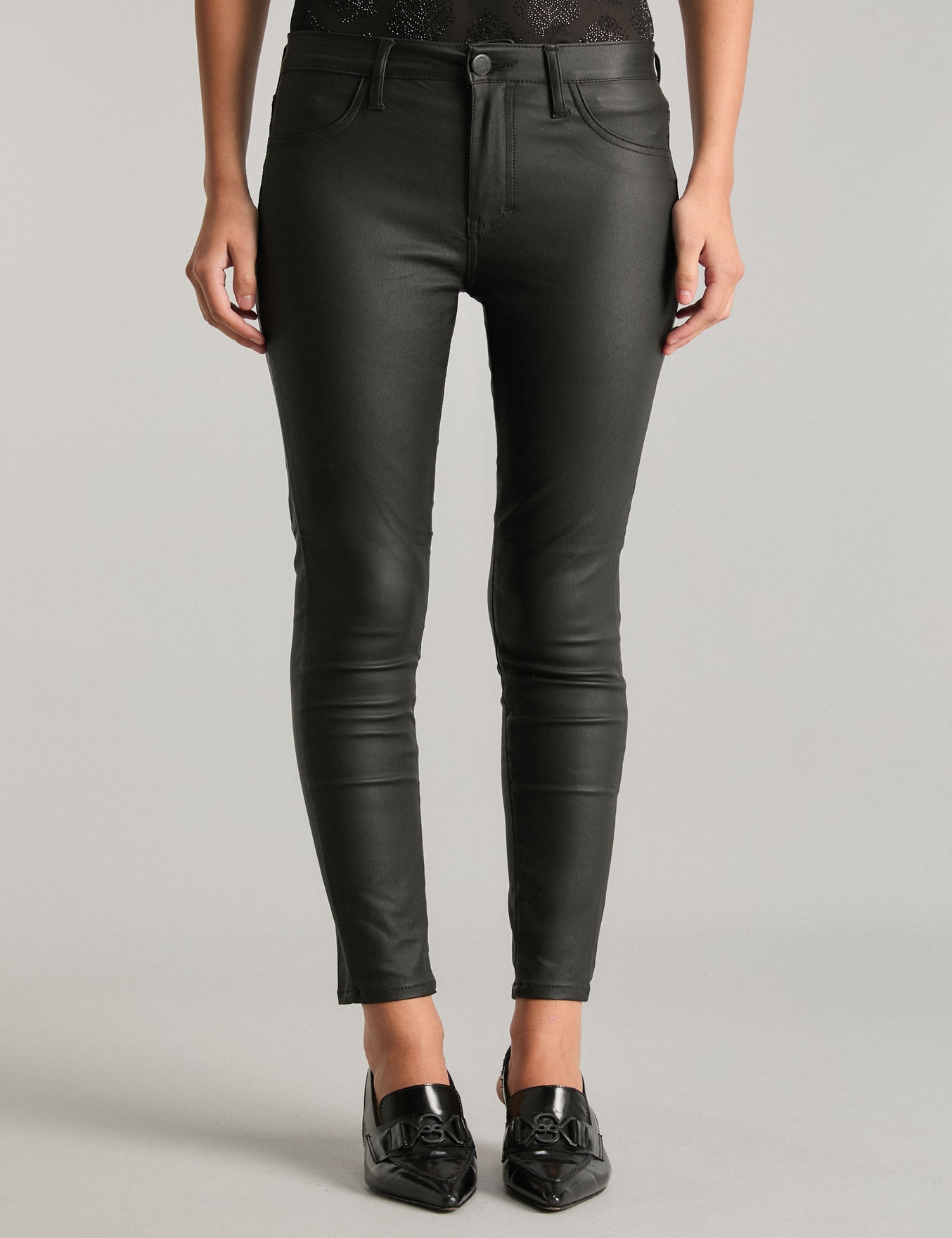 CHUPIN FLORA BLACK ROSE
