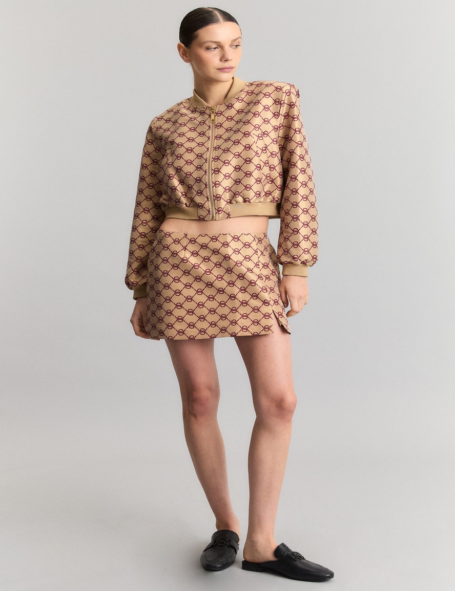 FALDA IDENTITY                                                                                       