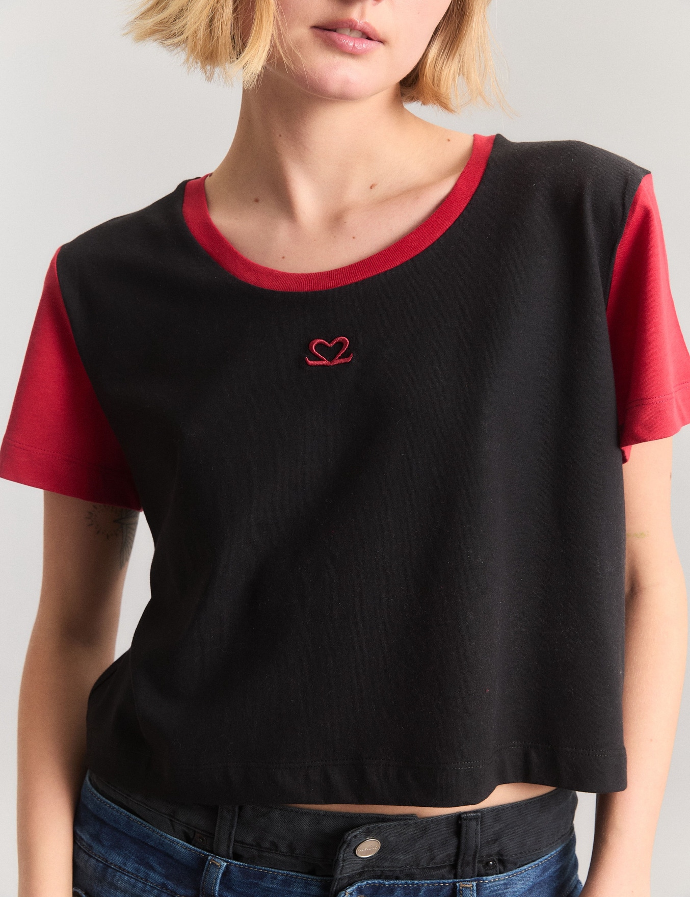 REMERA RADIO                                                                                         