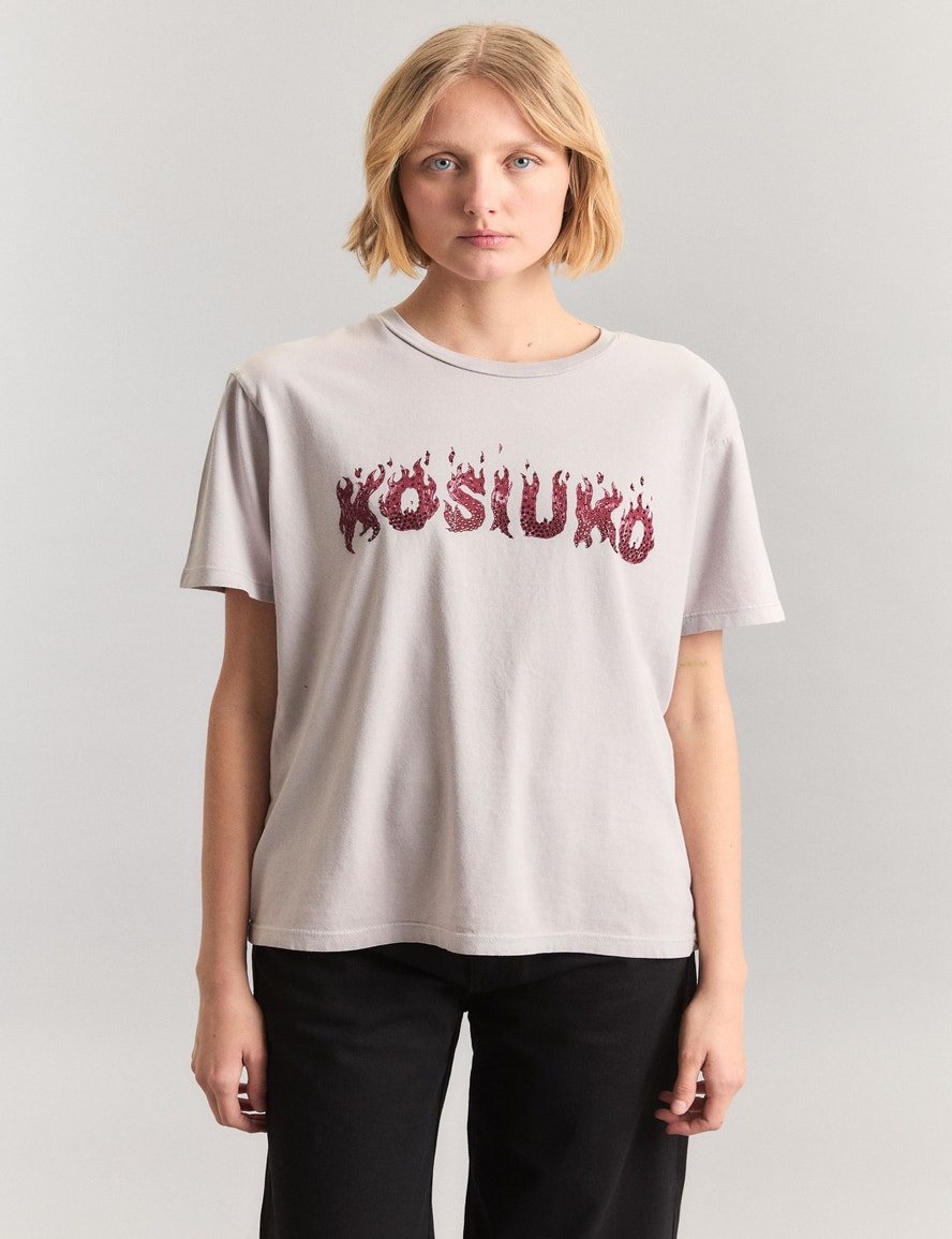 REMERA KOSIUKO ON FIRE                                                                               
