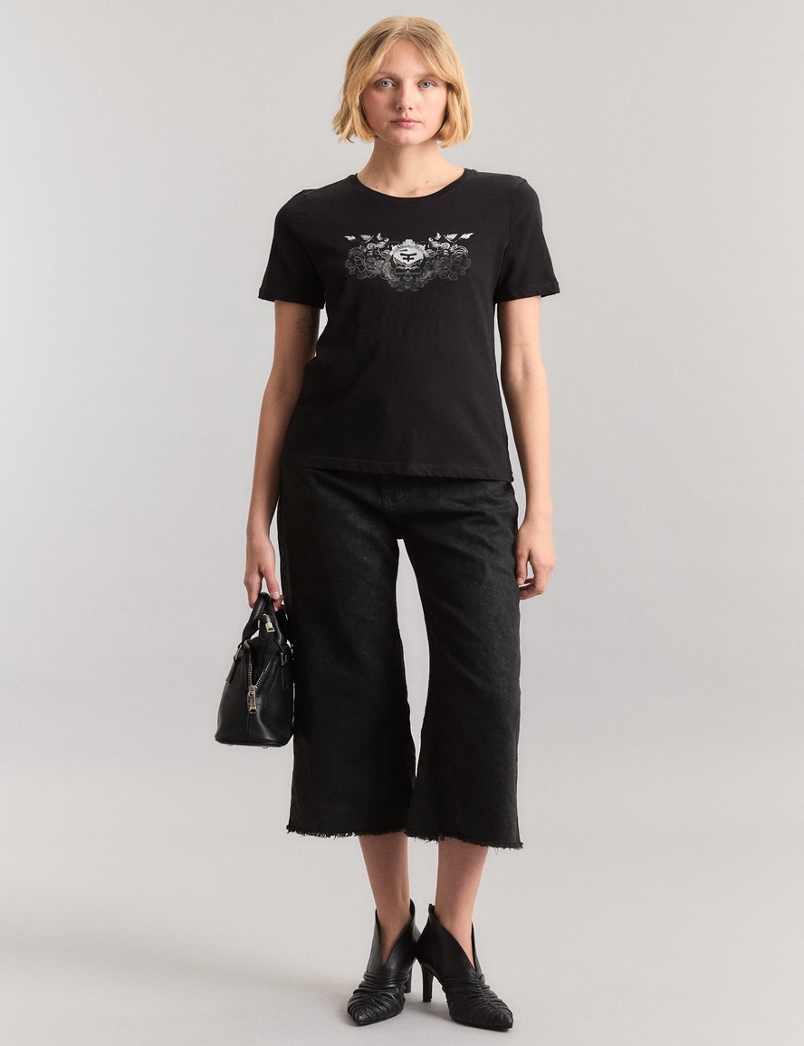REMERA HERALDIC SKULL                                                                                