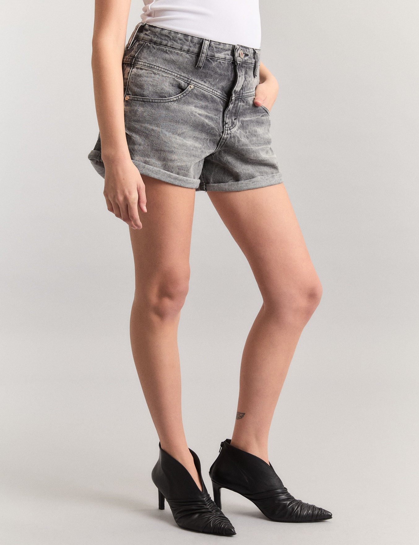 SHORT KILL BLACK                                                                                     
