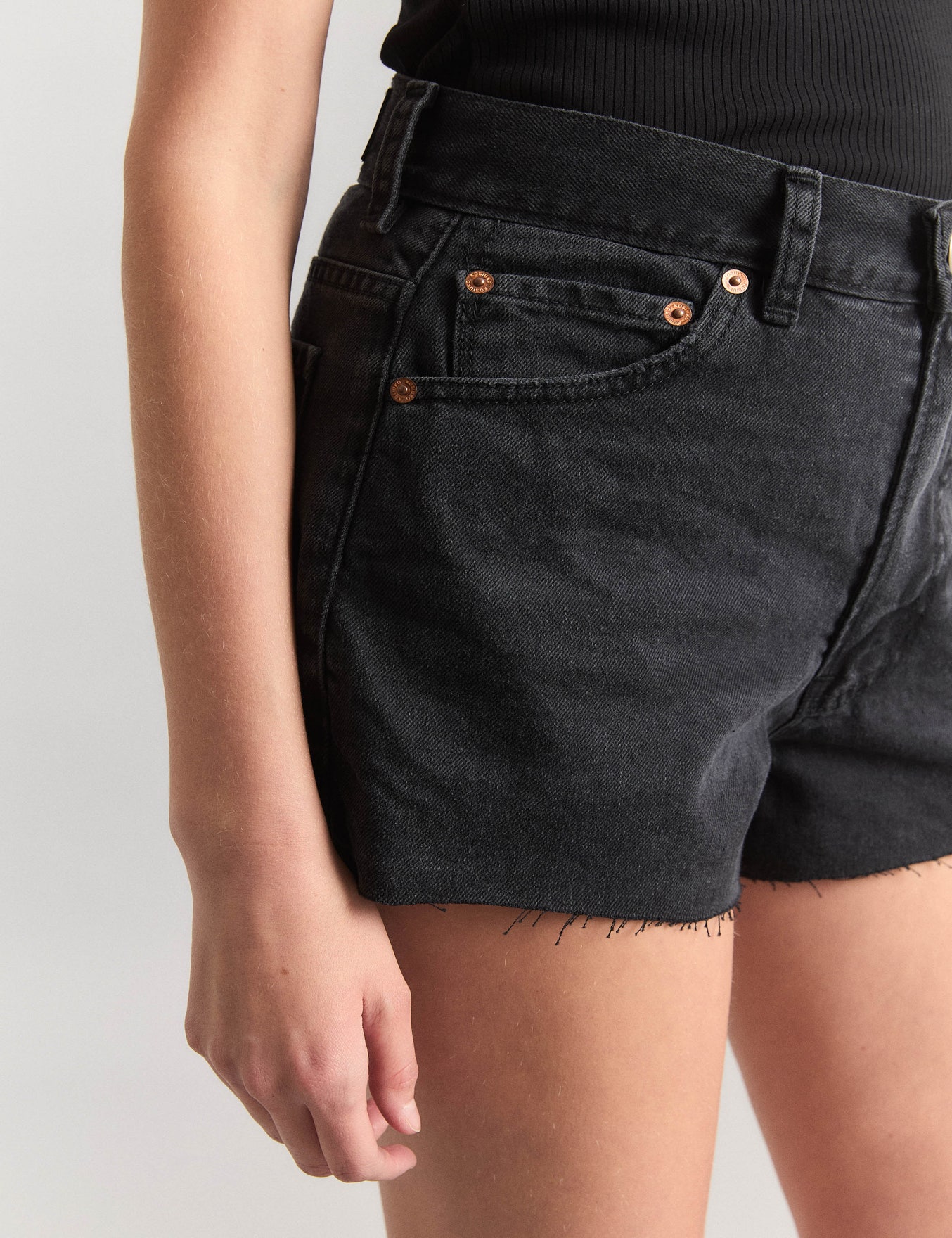 SHORT CLASSIC BLACK                                                                                  