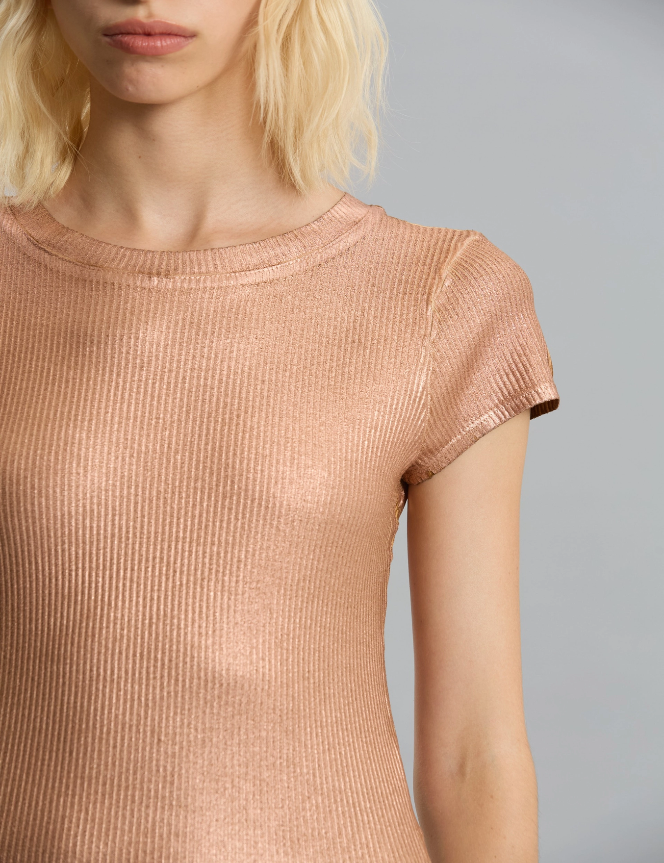 REMERA ROSE GOLD