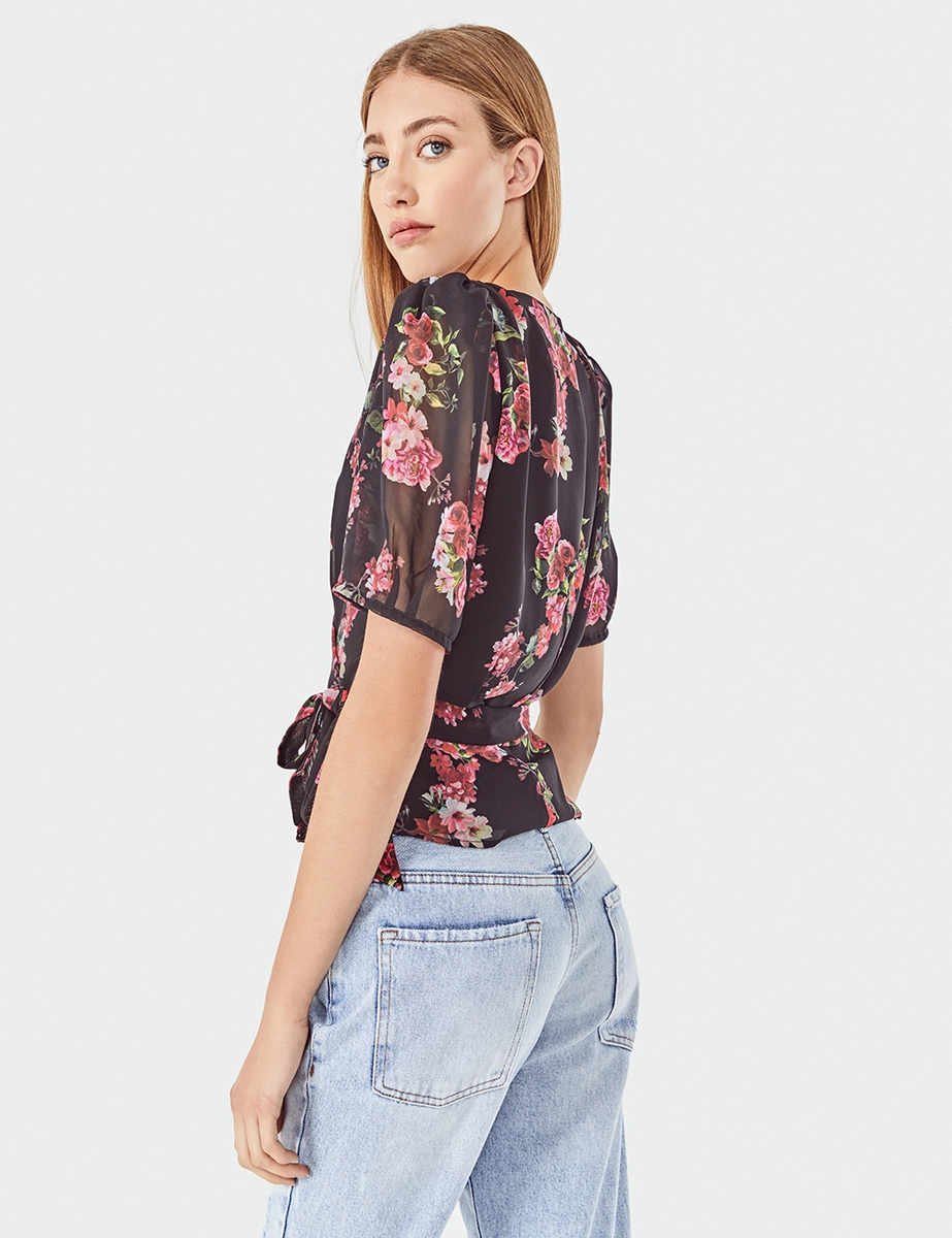 BLUSA FLOWERS LOVE