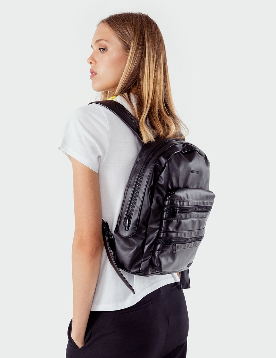 MOCHILA NEON