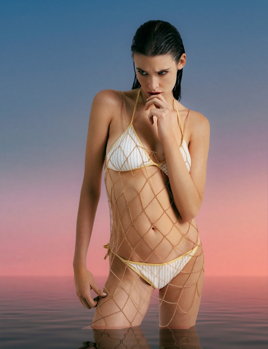BIKINI BREAKING UP