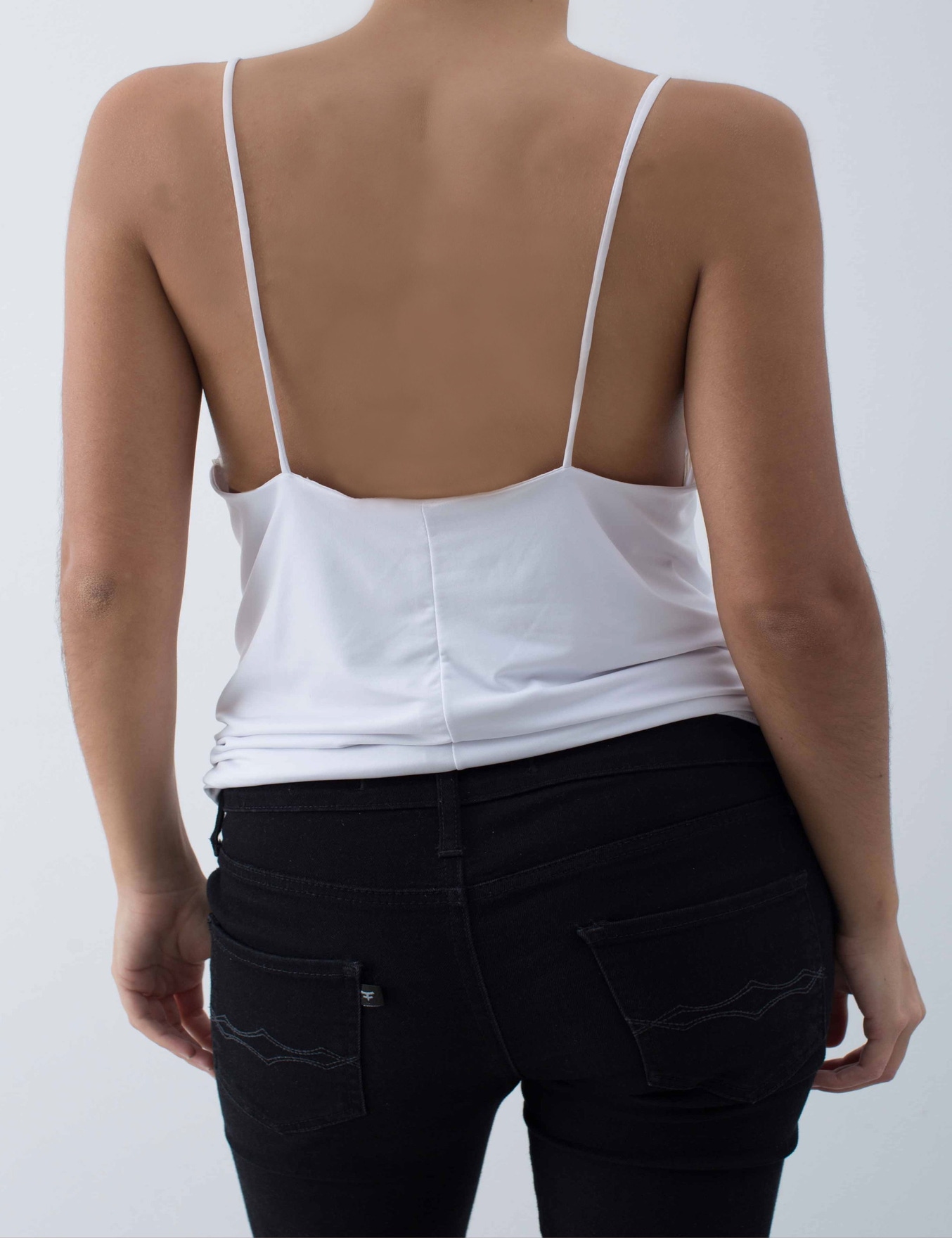 MUSCULOSA SHARP COLOR