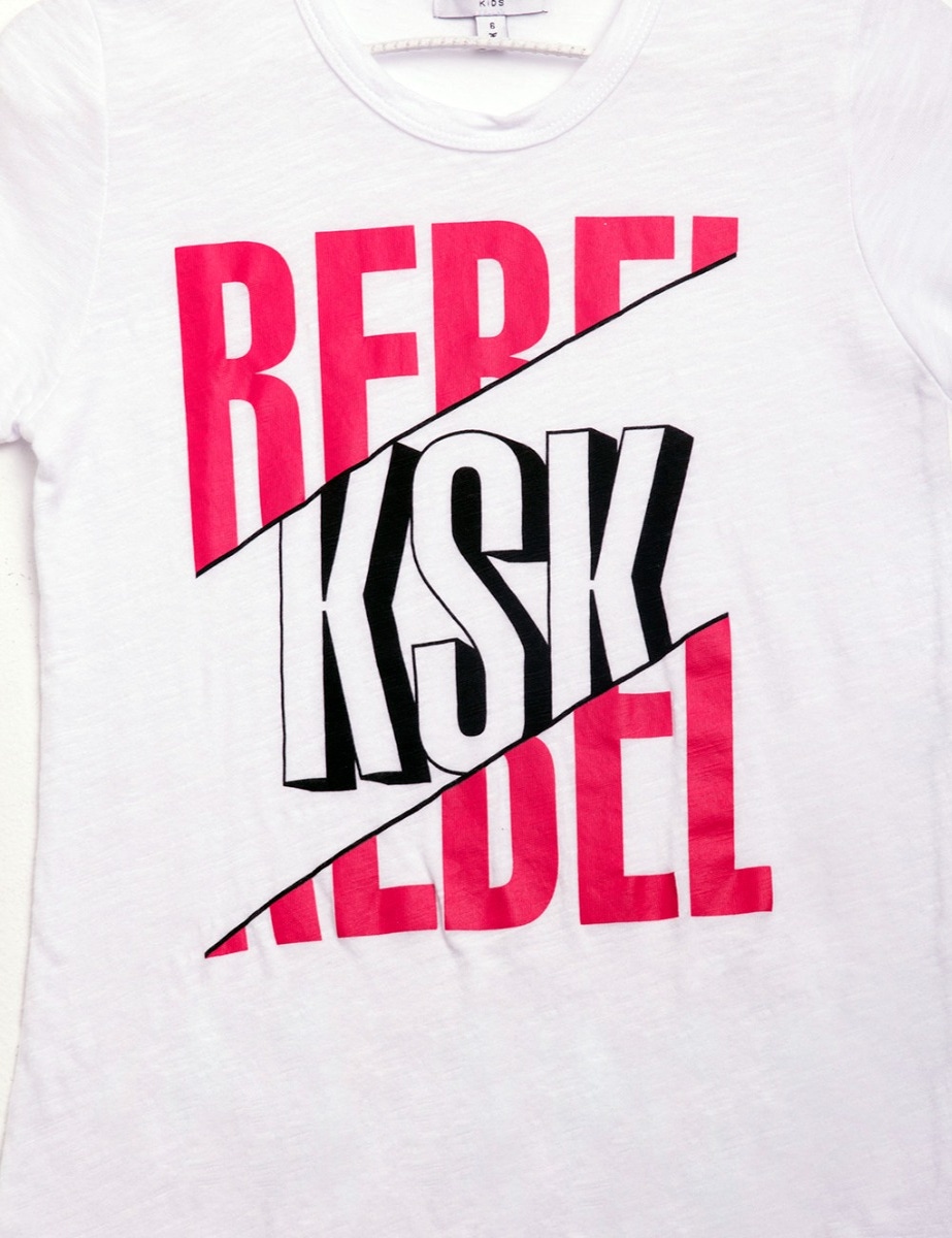 REMERA REBEL REBEL