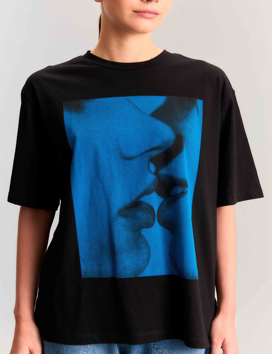 REMERA KISS ME LIKE YOU MISS ME                                                                      