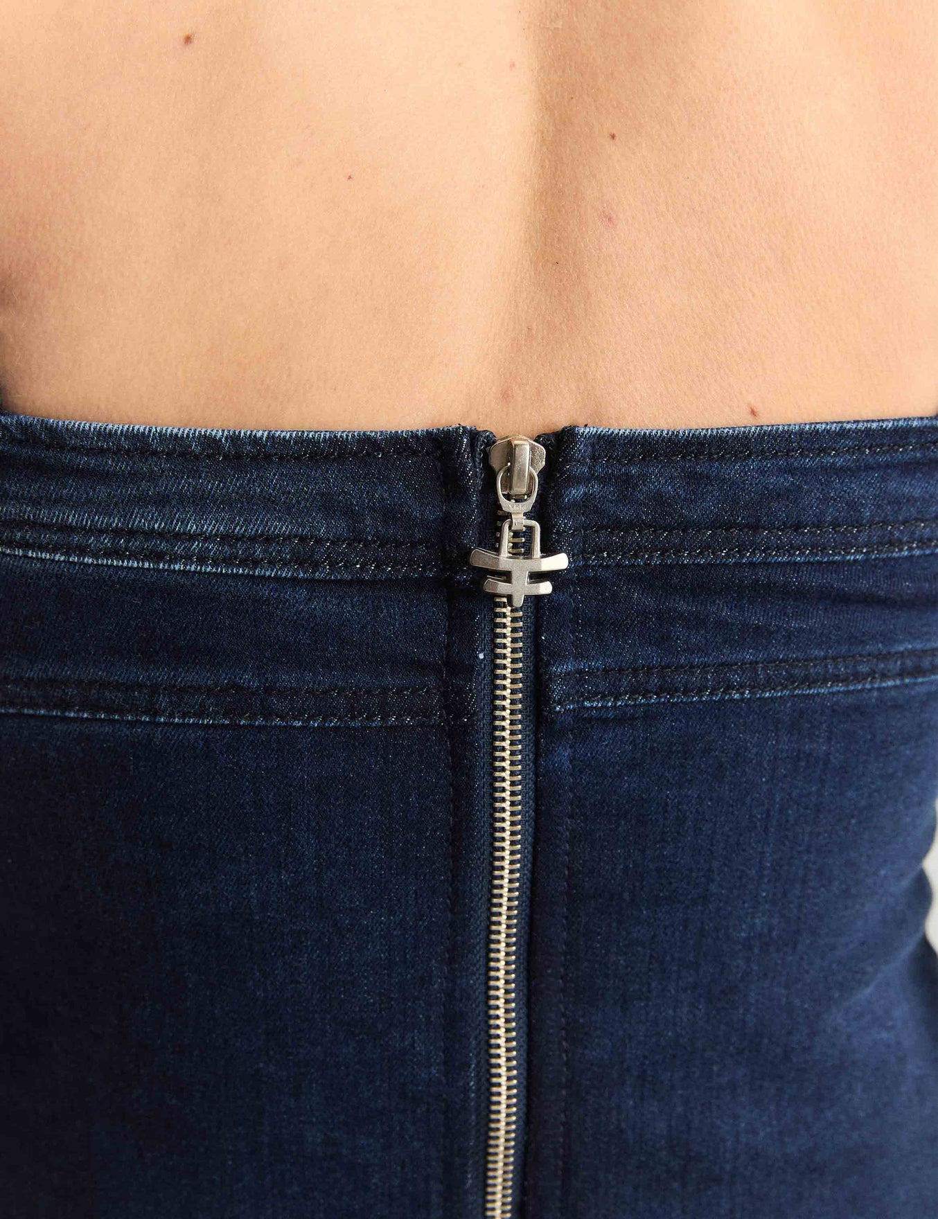 TOP CONECTED BLUE
