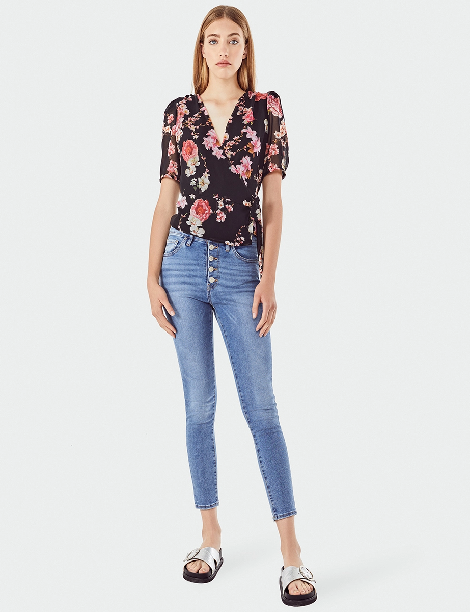 BLUSA FLOWERS LOVE
